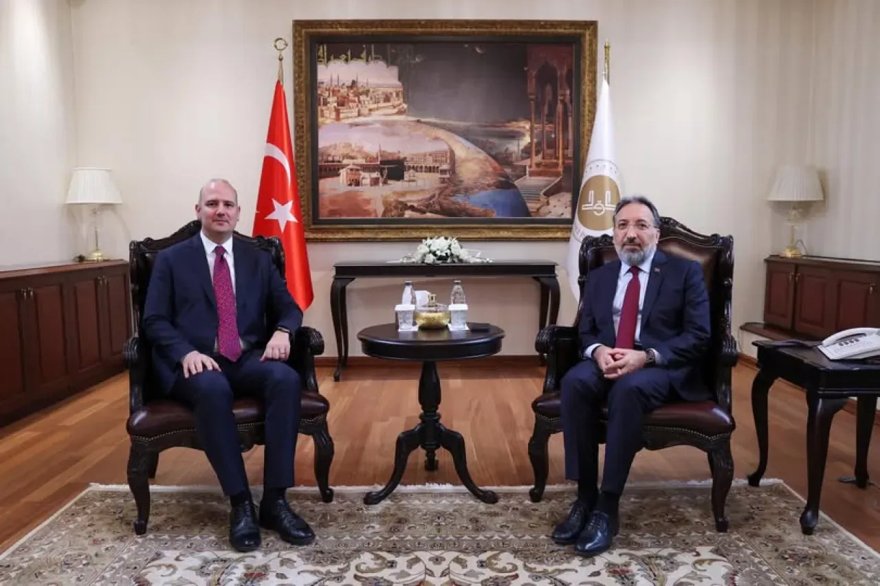 AK Partili İleri, Yeni Diyanet İşleri Başkanı Arpaguş'u Ziyaret Etti AK Partili İleri, Yeni Diyanet İşleri Başkanı Arpaguş'u Ziyaret Etti