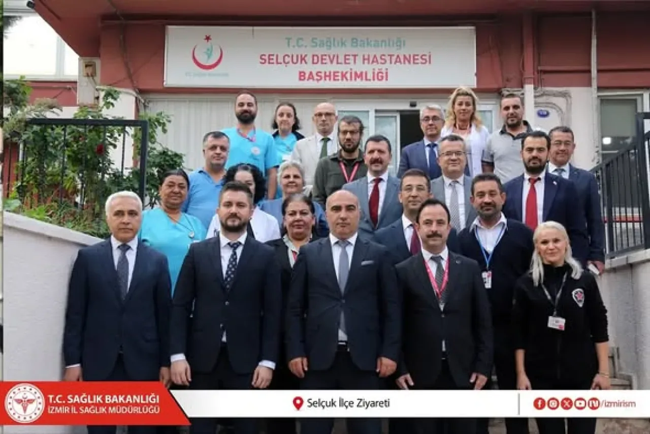 İzmir İl Sağlık Müdürü Selçuk'ta Sağlık Hizmetlerini Yerinde İnceledi İzmir İl Sağlık Müdürü Selçuk'ta Sağlık Hizmetlerini Yerinde İnceledi