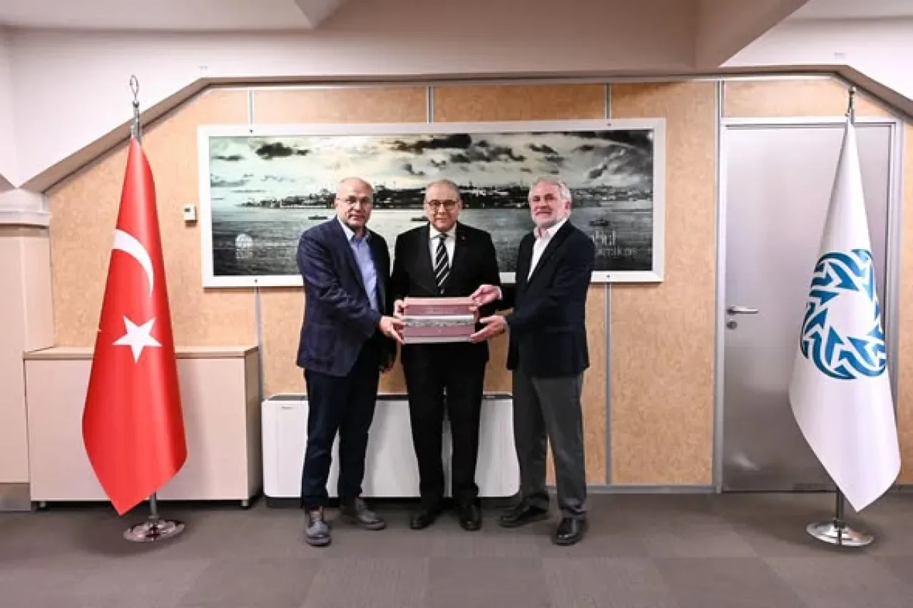 İstanbul Tüccarını Güçlendirmek İçin Önemli İş Birliği Ziyareti İstanbul Tüccarını Güçlendirmek İçin Önemli İş Birliği Ziyareti