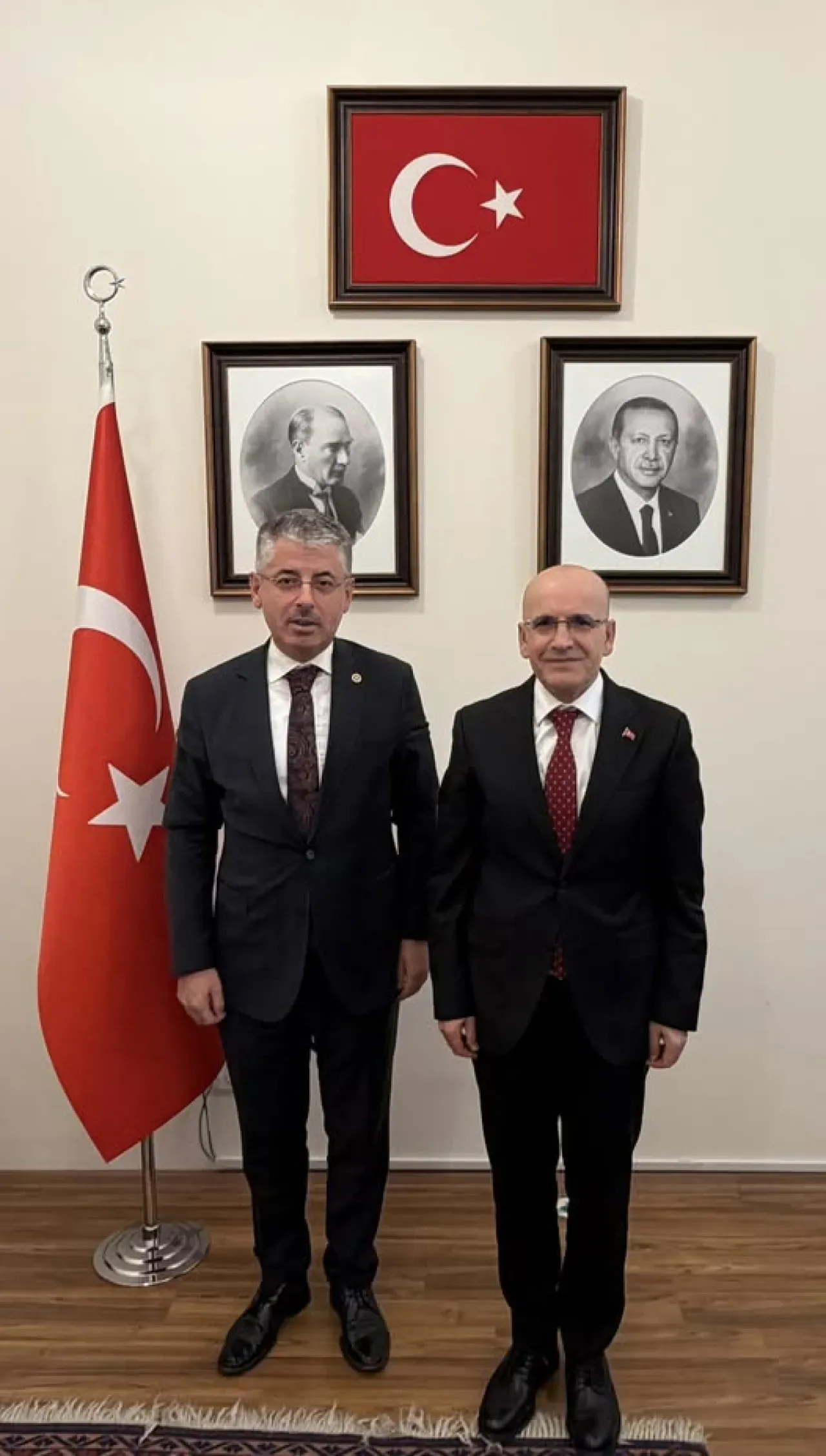 Hazine ve Maliye Bakanı ile Kayseri'de Enflasyon Muhasebesi ve Esnaf Desteği Görüşüldü Hazine ve Maliye Bakanı ile Kayseri'de Enflasyon Muhasebesi ve Esnaf Desteği Görüşüldü