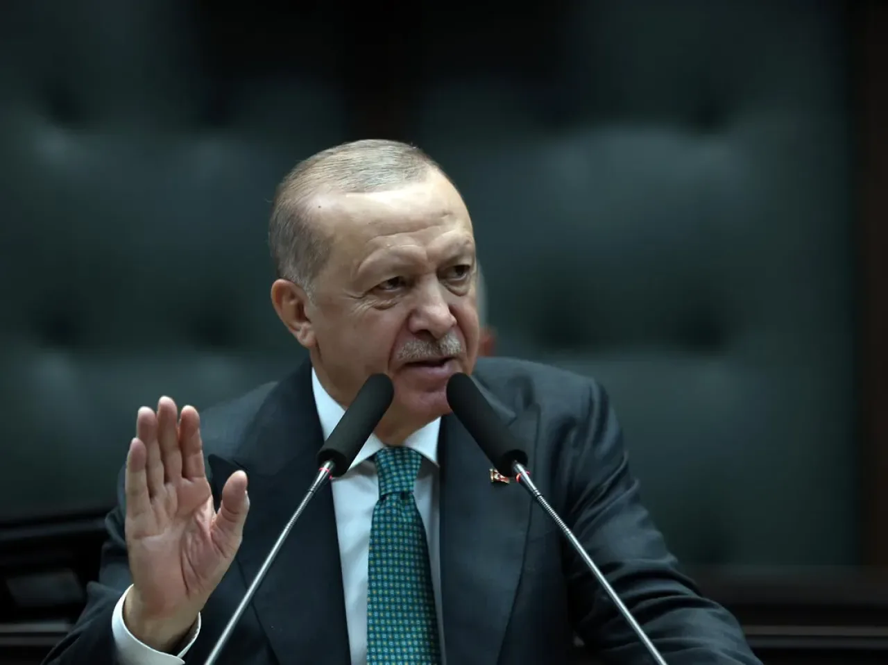 AK Parti'den Kritik Grup Toplantısı: Hedef Türkiye ve Milletin Kazanımı AK Parti'den Kritik Grup Toplantısı: Hedef Türkiye ve Milletin Kazanımı