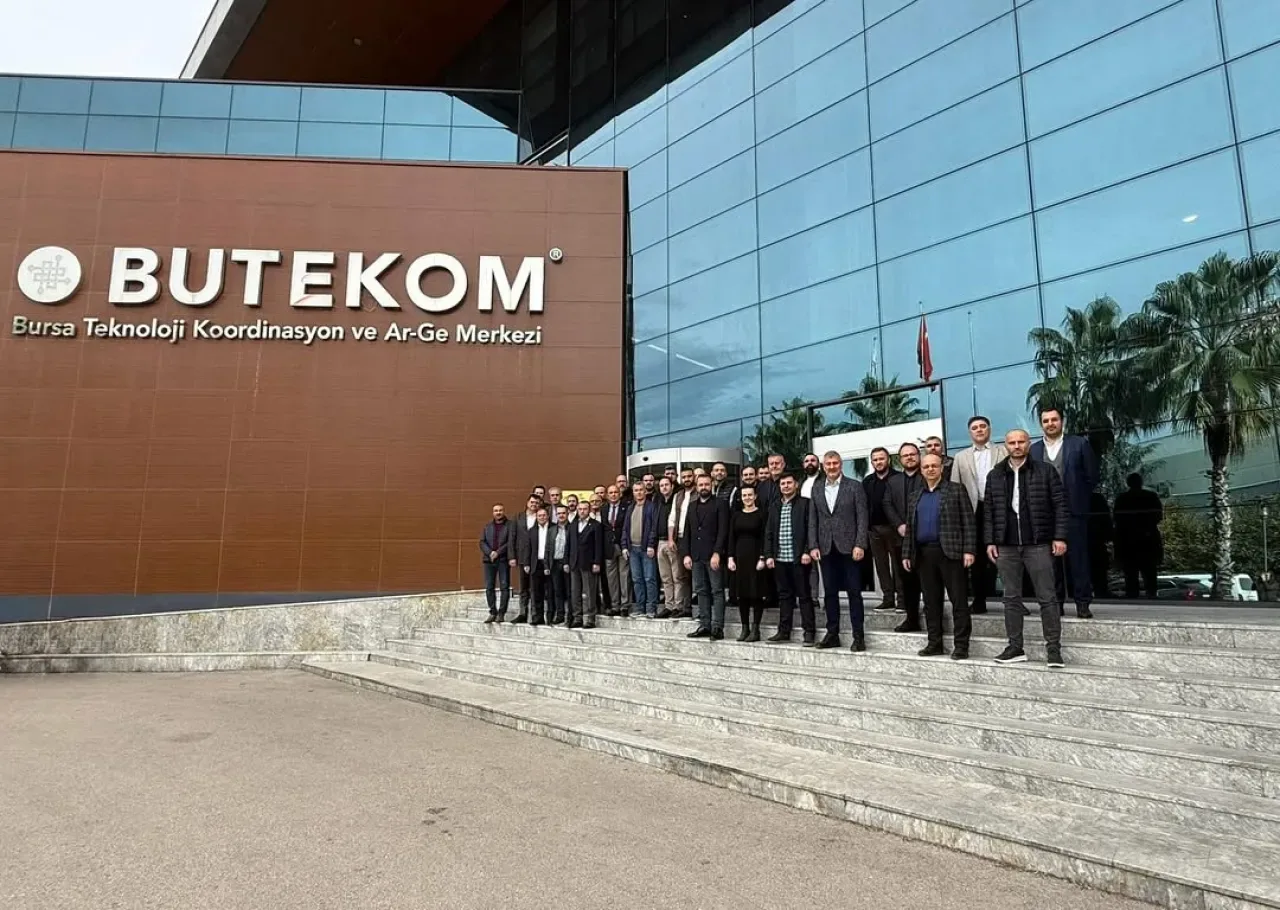 Bursa'da Kalıp Model Döküm Sektörü İçin Stratejik Toplantı Gerçekleştirildi Bursa'da Kalıp Model Döküm Sektörü İçin Stratejik Toplantı Gerçekleştirildi