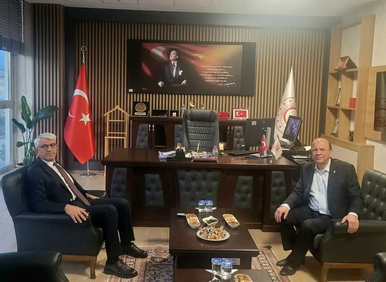 Bursa Ticaret Borsası ve Uludağ Gümrük Müdürlüğü'nden Dış Ticaret İş Birliği Bursa Ticaret Borsası ve Uludağ Gümrük Müdürlüğü'nden Dış Ticaret İş Birliği