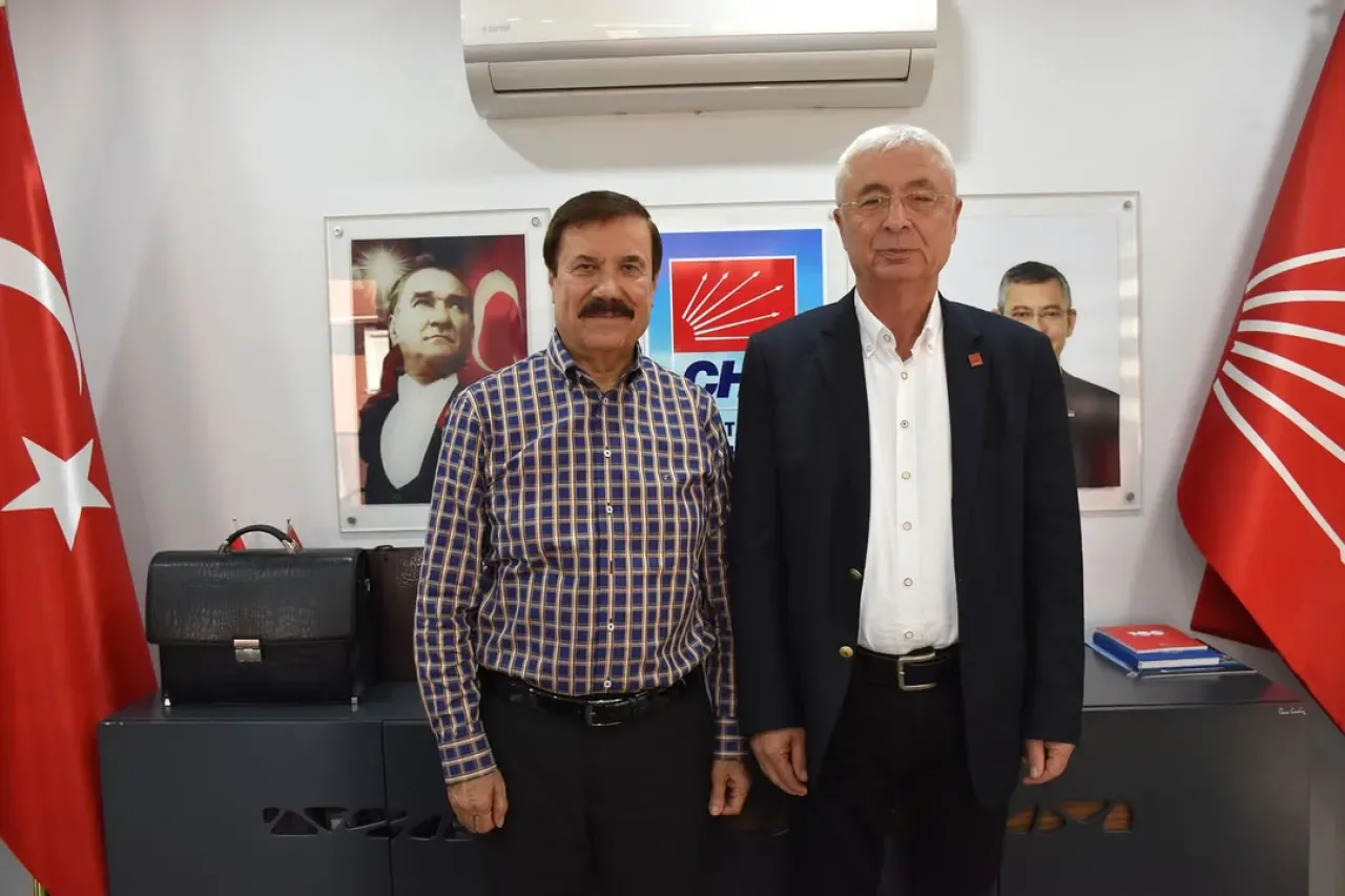 CHP Antalya İl Başkanı Kamacı, Uluslararası Kültür Sanat Göç ve Uyum Derneği Başkanı'nı Ağırladı CHP Antalya İl Başkanı Kamacı, Uluslararası Kültür Sanat Göç ve Uyum Derneği Başkanı'nı Ağırladı
