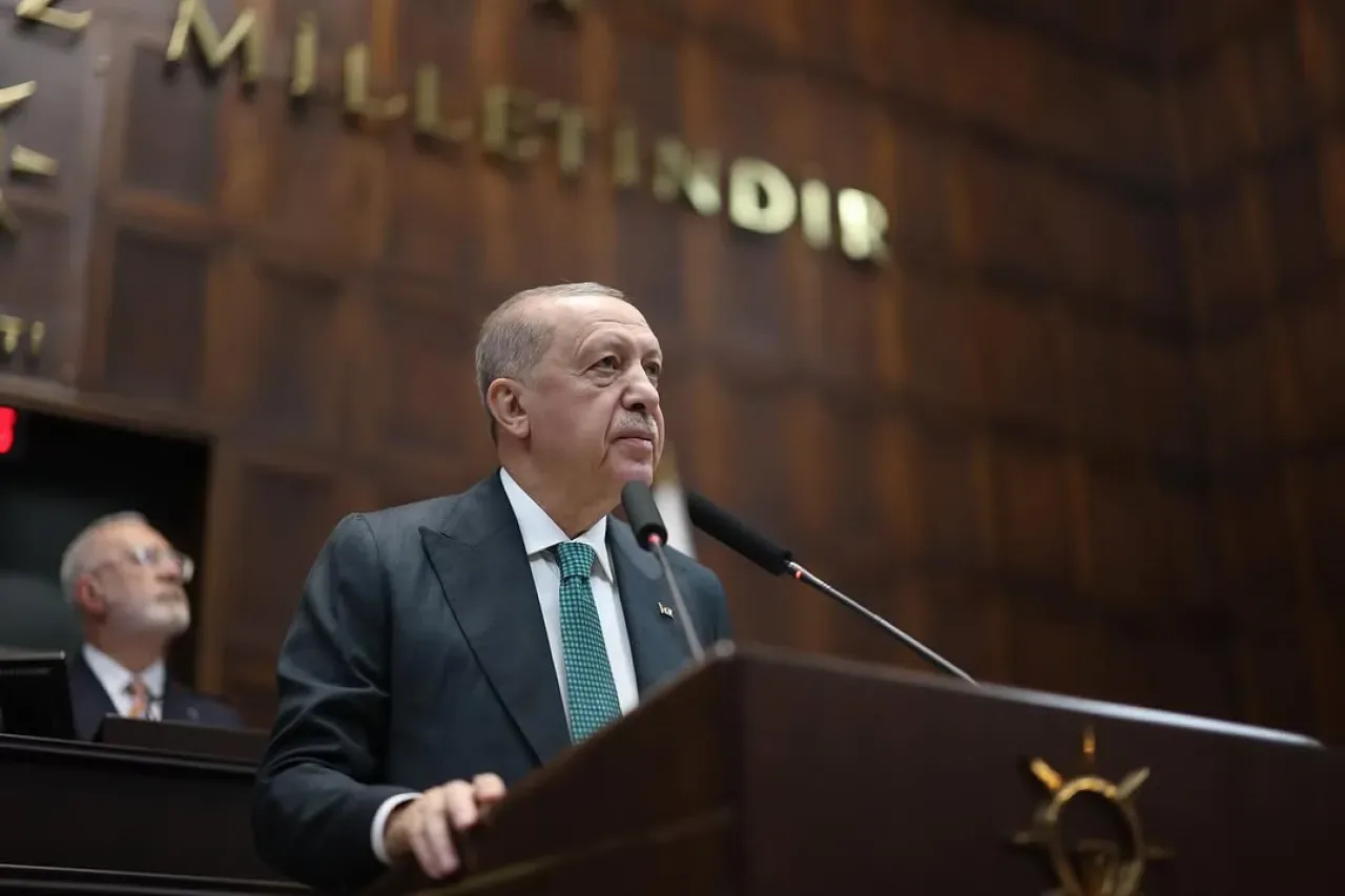 AK Parti Grup Toplantısı'nda Millet ve Devlet Vurgusu AK Parti Grup Toplantısı'nda Millet ve Devlet Vurgusu