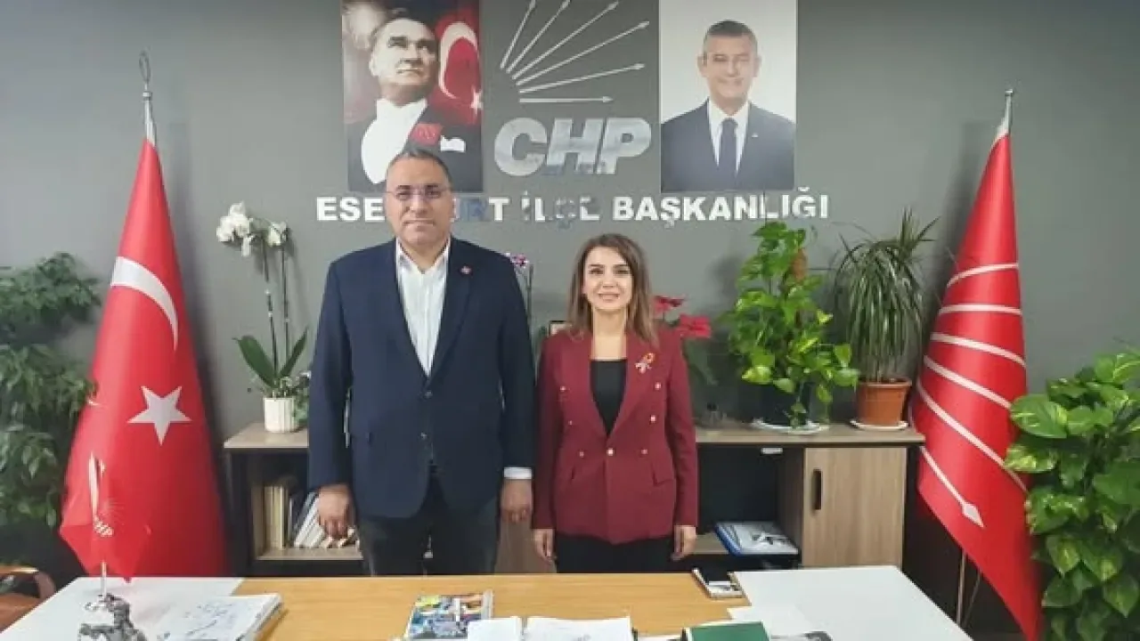 CHP'li Taşçıer, Esenyurt'ta Ahmet Özer'e Geçmiş Olsun Ziyareti Gerçekleştirdi CHP'li Taşçıer, Esenyurt'ta Ahmet Özer'e Geçmiş Olsun Ziyareti Gerçekleştirdi