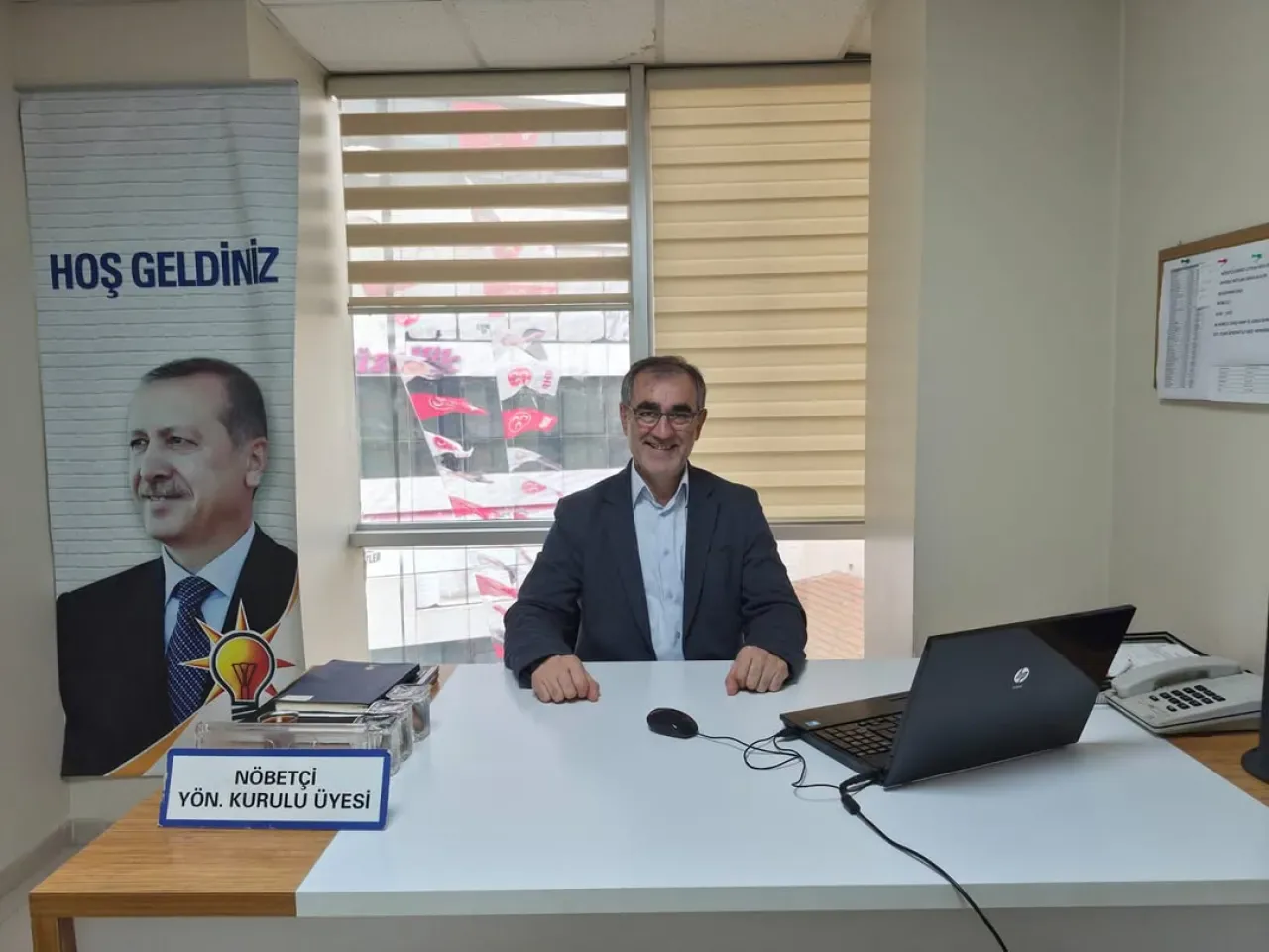 AK Parti Silivri İlçe Teşkilatında Bugünün Nöbetçi İsimleri Açıklandı AK Parti Silivri İlçe Teşkilatında Bugünün Nöbetçi İsimleri Açıklandı