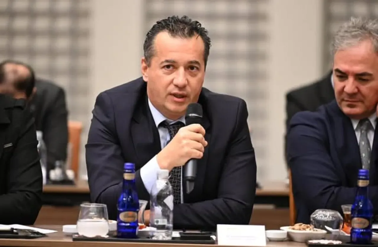 Gemlik'in Yeşil Dönüşüm ve Sanayi Projeleri SANTEK Zirvesi'nde Gündem Oldu Gemlik'in Yeşil Dönüşüm ve Sanayi Projeleri SANTEK Zirvesi'nde Gündem Oldu