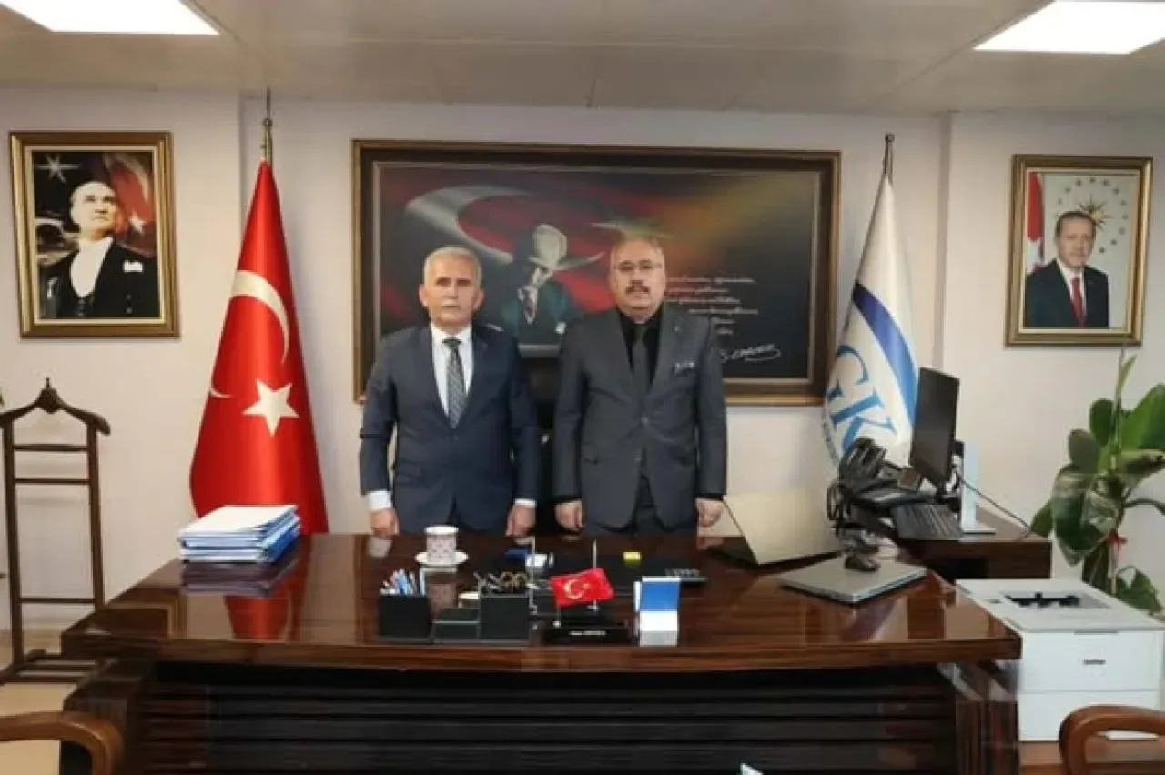 Türk Büro Sen İstanbul 3 Nolu Yönetim Kurulu, SGK İstanbul İl Müdürü'nü Ziyaret Etti Türk Büro Sen İstanbul 3 Nolu Yönetim Kurulu, SGK İstanbul İl Müdürü'nü Ziyaret Etti