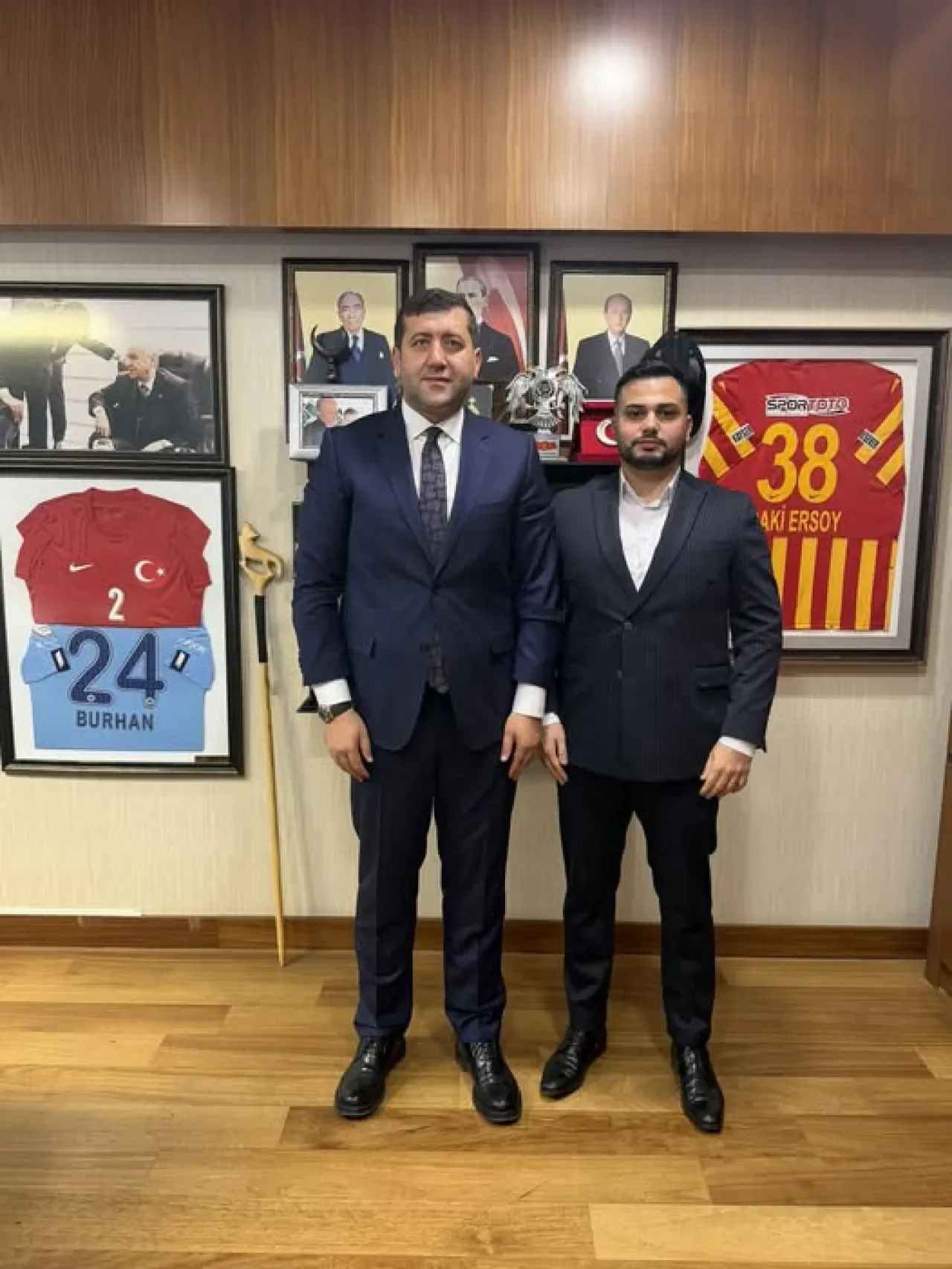 MHP'li Baki Ersoy'dan Hamburg Ziyareti Hakkında Açıklama MHP'li Baki Ersoy'dan Hamburg Ziyareti Hakkında Açıklama