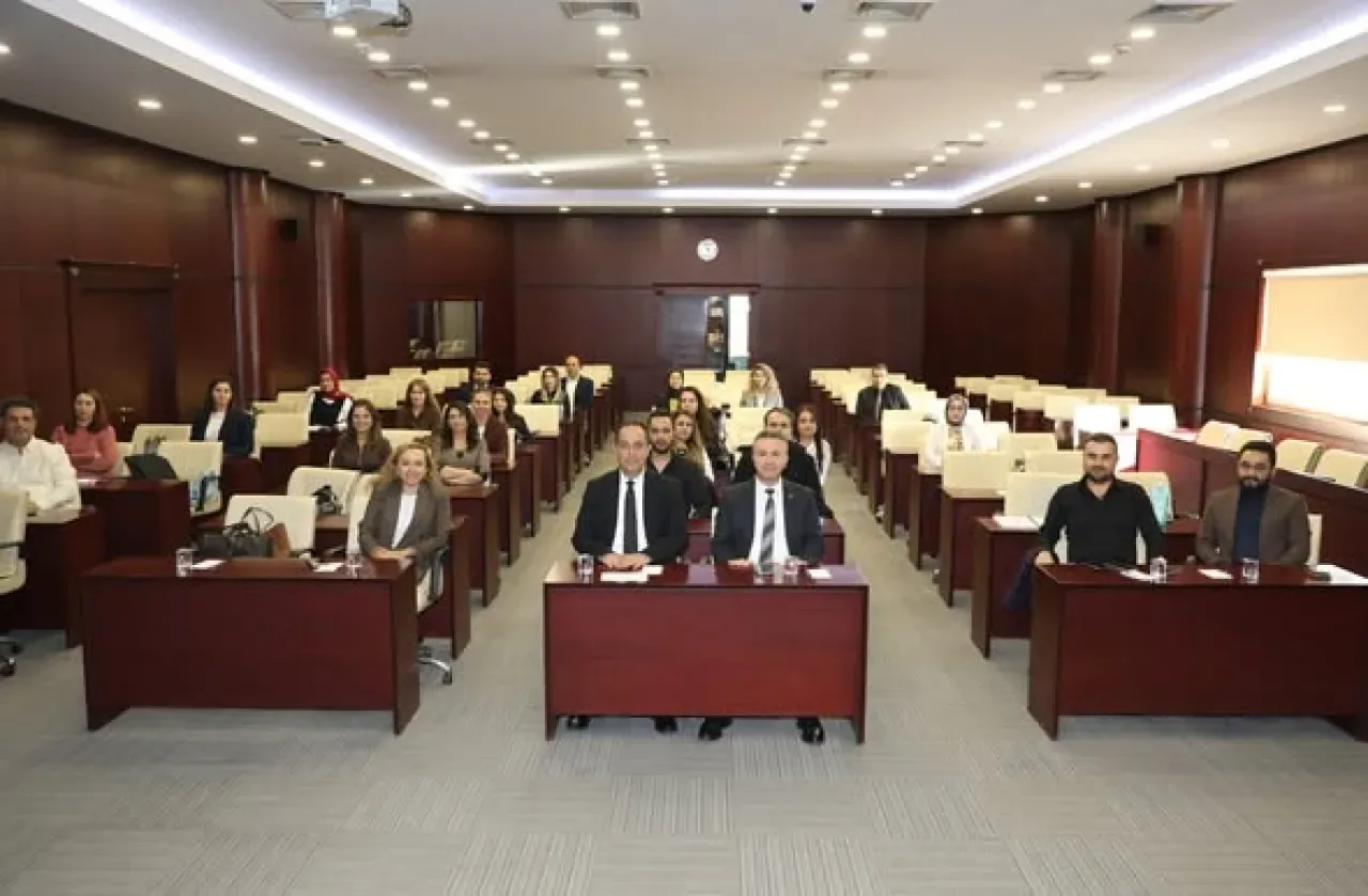 Gaziantep'te Yeşil Dönüşüm Eğitim Programı Sertifikaları Sahiplerini Buldu Gaziantep'te Yeşil Dönüşüm Eğitim Programı Sertifikaları Sahiplerini Buldu