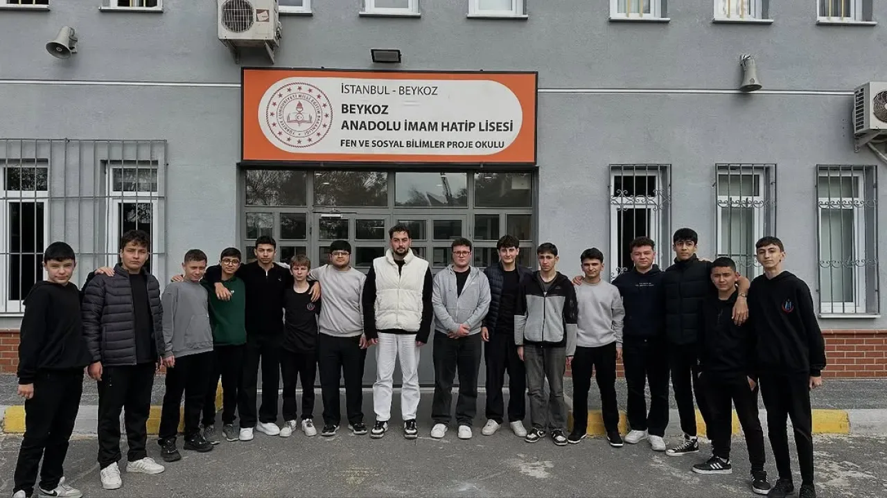 TÜGVA Beykoz Şubesi, Beykoz Anadolu İmam Hatip Lisesi'nde Gençlerle Buluştu TÜGVA Beykoz Şubesi, Beykoz Anadolu İmam Hatip Lisesi'nde Gençlerle Buluştu