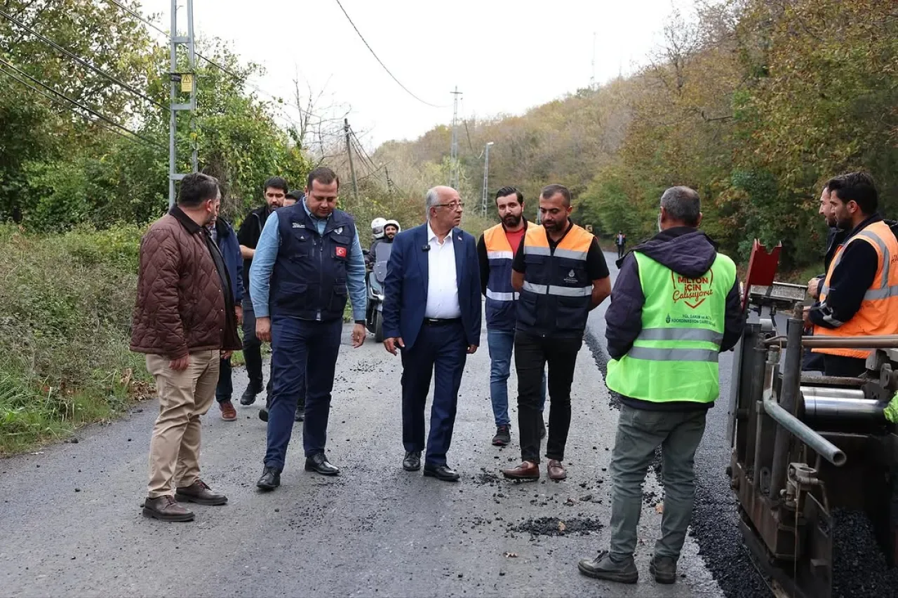Şile Belediyesi, Ağva Yolunda Yol Çalışmalarını Yerinde İnceledi Şile Belediyesi, Ağva Yolunda Yol Çalışmalarını Yerinde İnceledi