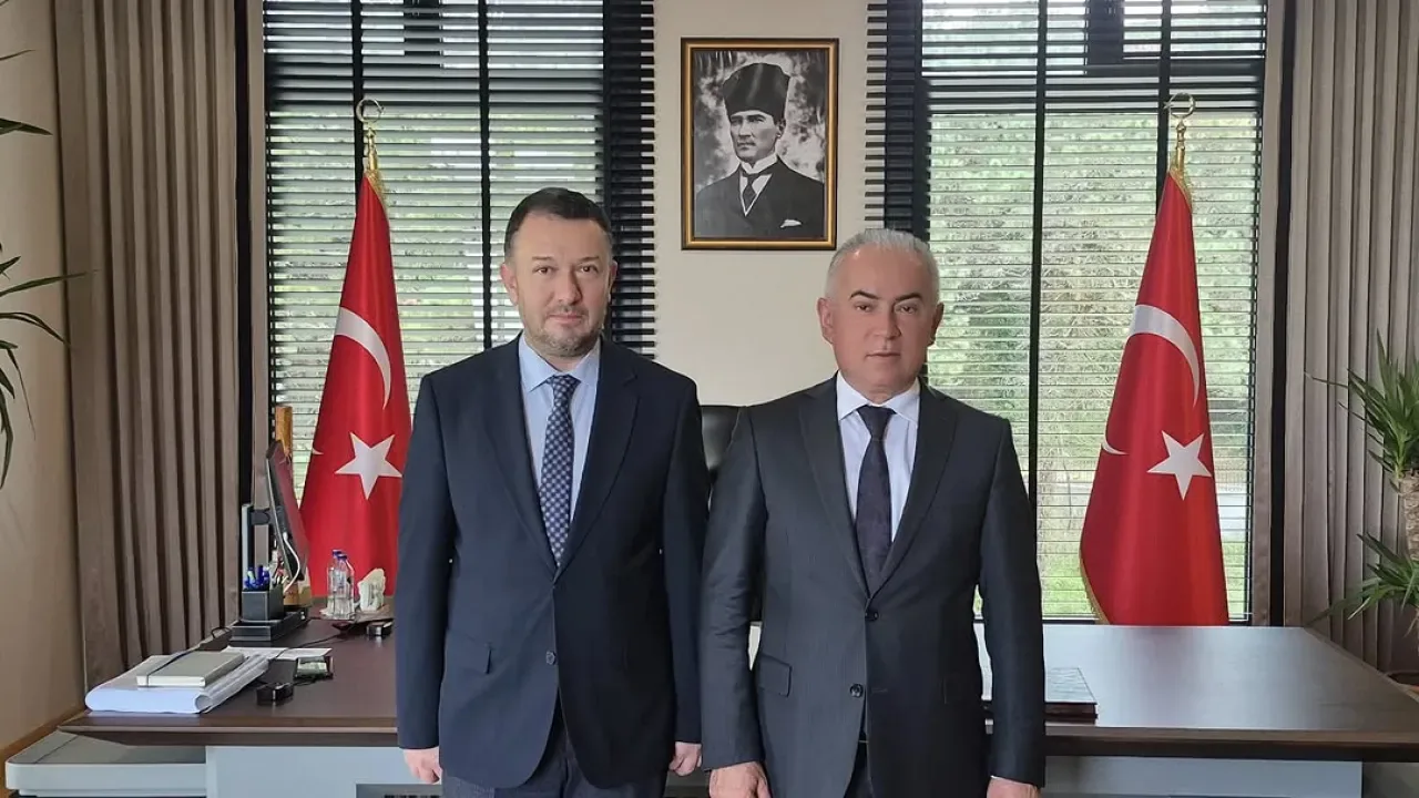 Şile Kaymakamı Mustafa Çit, Üsküdar İlçe Müftüsü İbrahim Kapancı ve Eşini Makamında Ağırladı Şile Kaymakamı Mustafa Çit, Üsküdar İlçe Müftüsü İbrahim Kapancı ve Eşini Makamında Ağırladı
