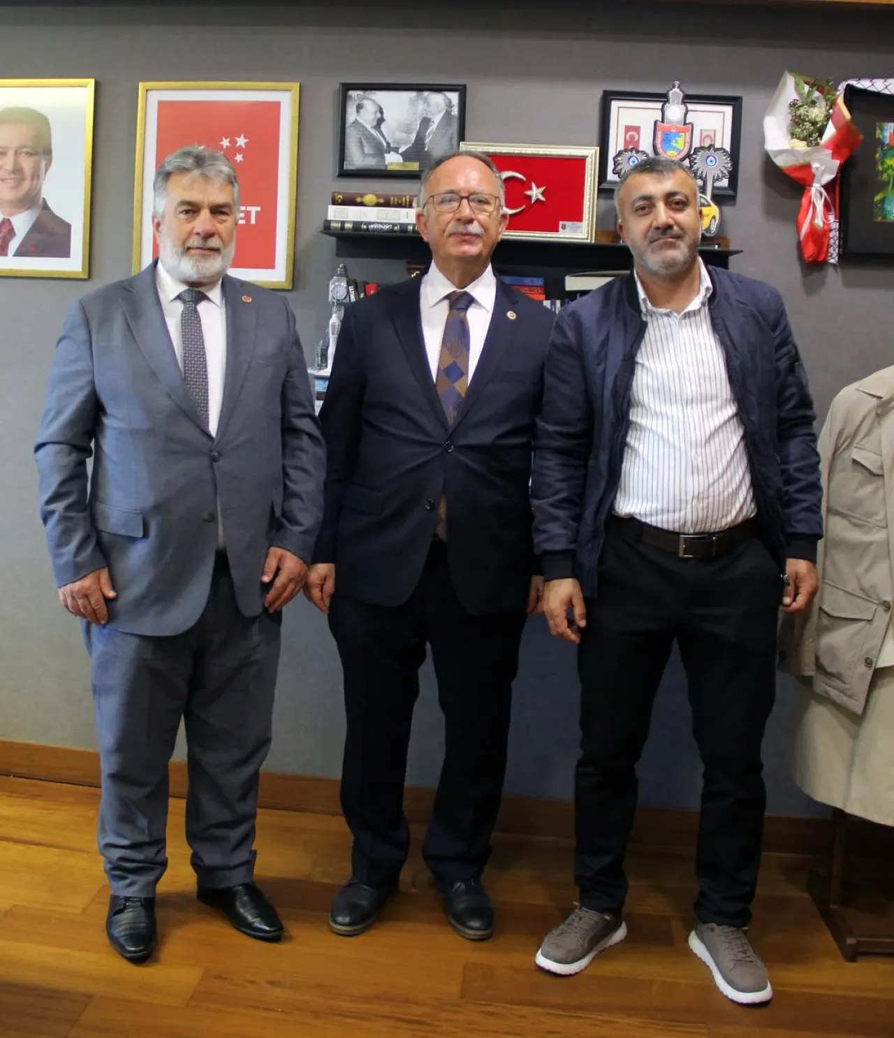Antalya Saadet Partili Milletvekili Şerafettin Kılıç'tan Altındağ'a Ziyaret Antalya Saadet Partili Milletvekili Şerafettin Kılıç'tan Altındağ'a Ziyaret