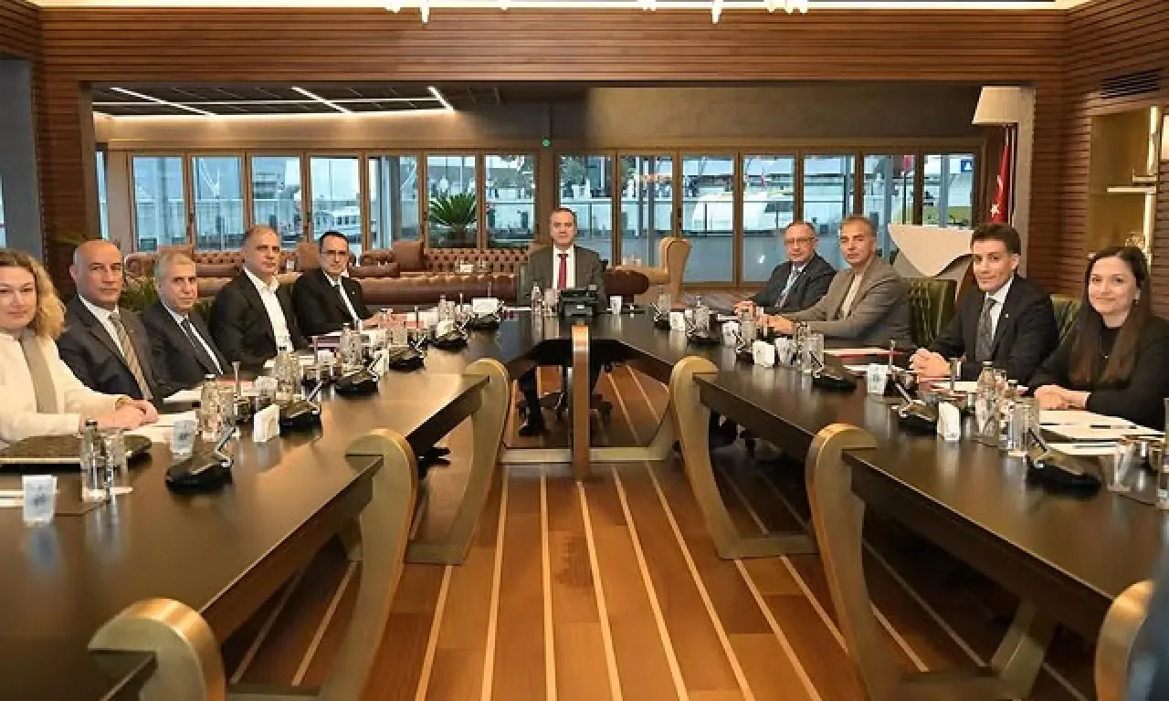 Tamer Kıran Başkanlığında TOBB TIR Komitesi Toplantısı Gerçekleştirildi Tamer Kıran Başkanlığında TOBB TIR Komitesi Toplantısı Gerçekleştirildi
