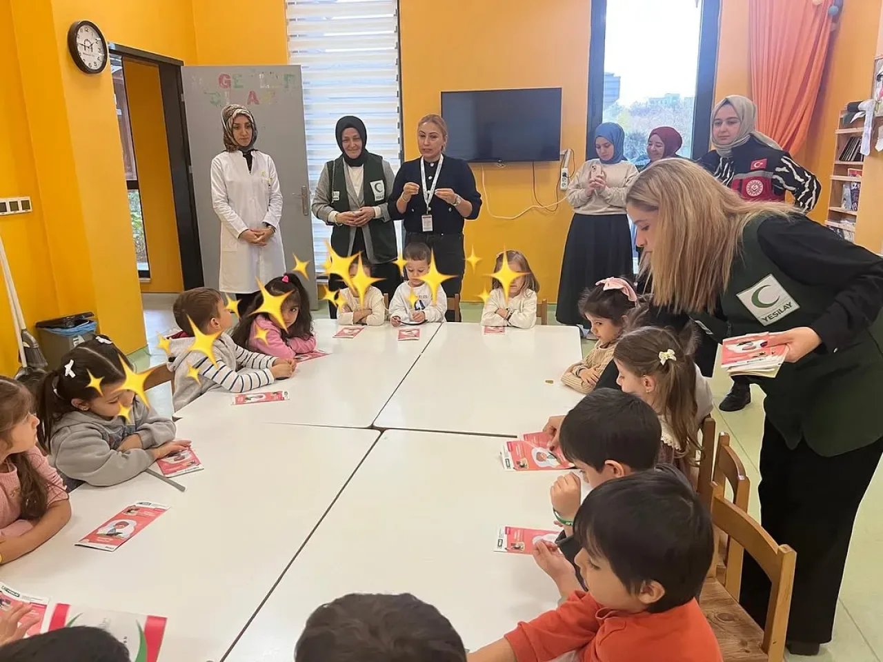 20 Kasım Dünya Çocuk Günü'nde Esenler'de Anlamlı Kutlama 20 Kasım Dünya Çocuk Günü'nde Esenler'de Anlamlı Kutlama