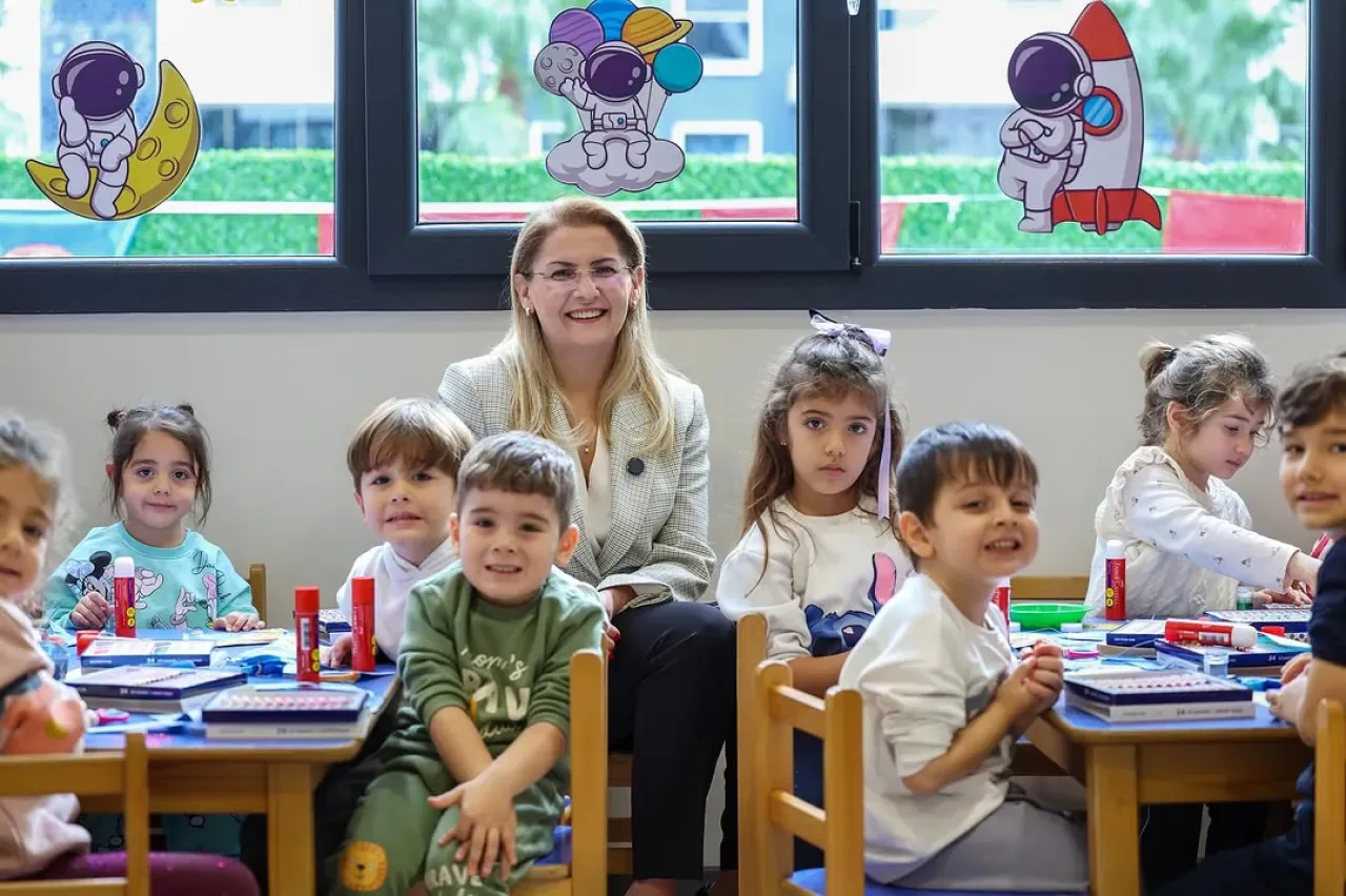 Bakırköy Belediyesi, Muzaffer İzgü Gündüz Çocuk Bakımevi'ni Açtı Bakırköy Belediyesi, Muzaffer İzgü Gündüz Çocuk Bakımevi'ni Açtı