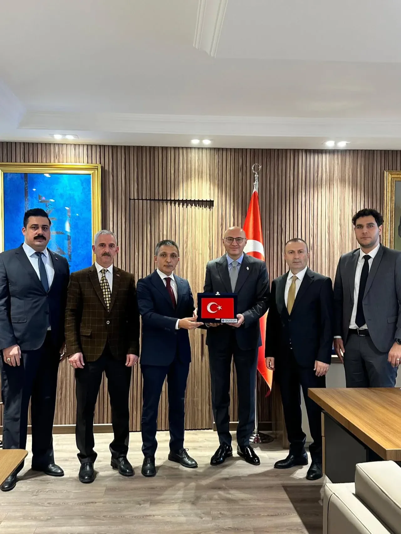 MHP Bakırköy İlçe Başkanı ve Sendika Temsilcisinden Cumhuriyet Başsavcısına Ziyaret MHP Bakırköy İlçe Başkanı ve Sendika Temsilcisinden Cumhuriyet Başsavcısına Ziyaret