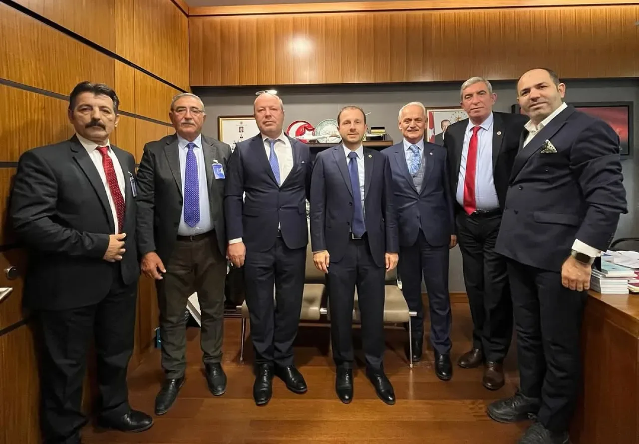 Bursa Elektrik Teknisyenleri Odası Yönetimi TBMM'de Ağırlandı Bursa Elektrik Teknisyenleri Odası Yönetimi TBMM'de Ağırlandı