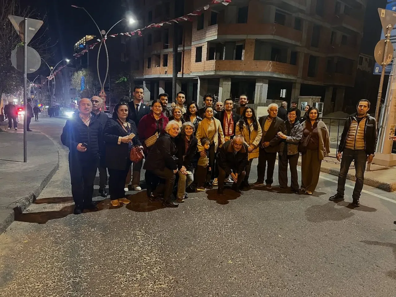 CHP Güngören Gençlik Kolları Sultangazi'de Millet İradesine Sahip Çıktı CHP Güngören Gençlik Kolları Sultangazi'de Millet İradesine Sahip Çıktı