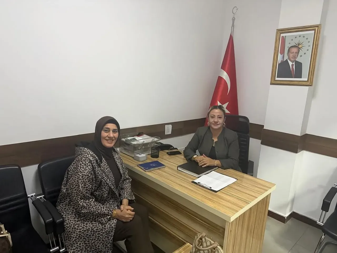 Yenimahalle AK Parti İlçe Başkanlığı'nda Haftalık Olağan Toplantı Gerçekleştirildi Yenimahalle AK Parti İlçe Başkanlığı'nda Haftalık Olağan Toplantı Gerçekleştirildi