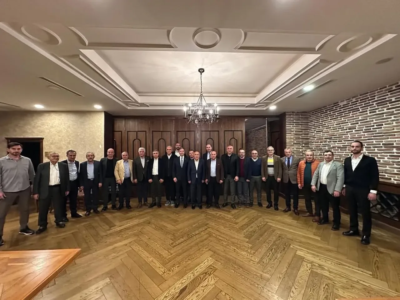 AK Parti Milletvekili Sırakaya, Tokatlı İş İnsanlarıyla Ankara'da Bir Araya Geldi AK Parti Milletvekili Sırakaya, Tokatlı İş İnsanlarıyla Ankara'da Bir Araya Geldi