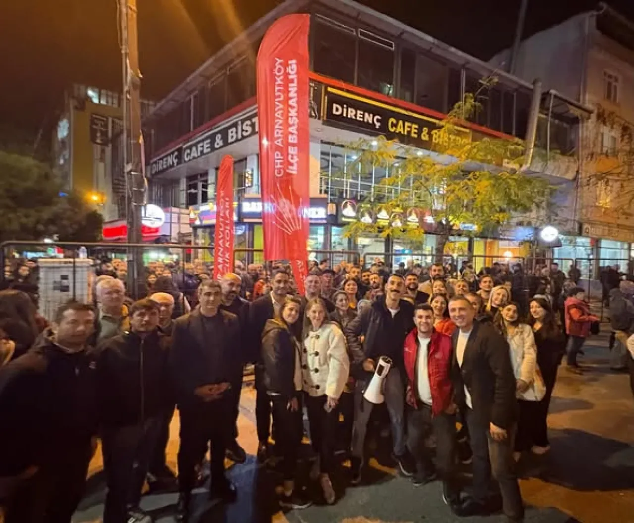 CHP'li Sultangazi'de "Millet İradesi" İçin Meydana Geldi CHP'li Sultangazi'de "Millet İradesi" İçin Meydana Geldi