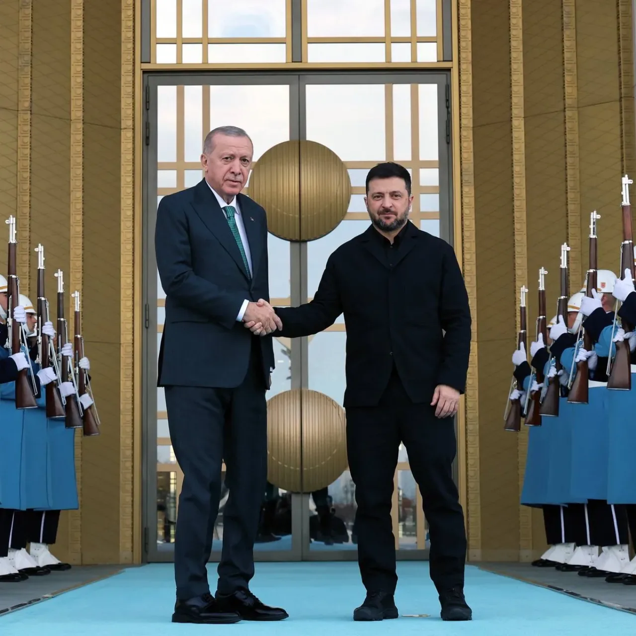 Zelenskiy: Türk Diplomasisine Güveniyoruz, Moskova ile Anlaşılabilir Bir Diyaloğa İnanıyoruz Zelenskiy: Türk Diplomasisine Güveniyoruz, Moskova ile Anlaşılabilir Bir Diyaloğa İnanıyoruz