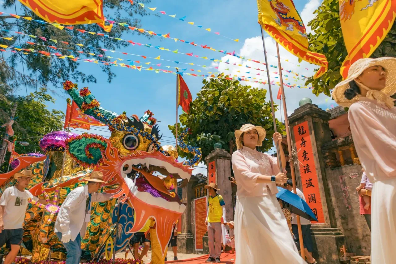 Hainan Adası'nın Zengin Kültürel Mirası: 32 Ulusal Seviyede Somut Olmayan Kültürel Varlık Hainan Adası'nın Zengin Kültürel Mirası: 32 Ulusal Seviyede Somut Olmayan Kültürel Varlık