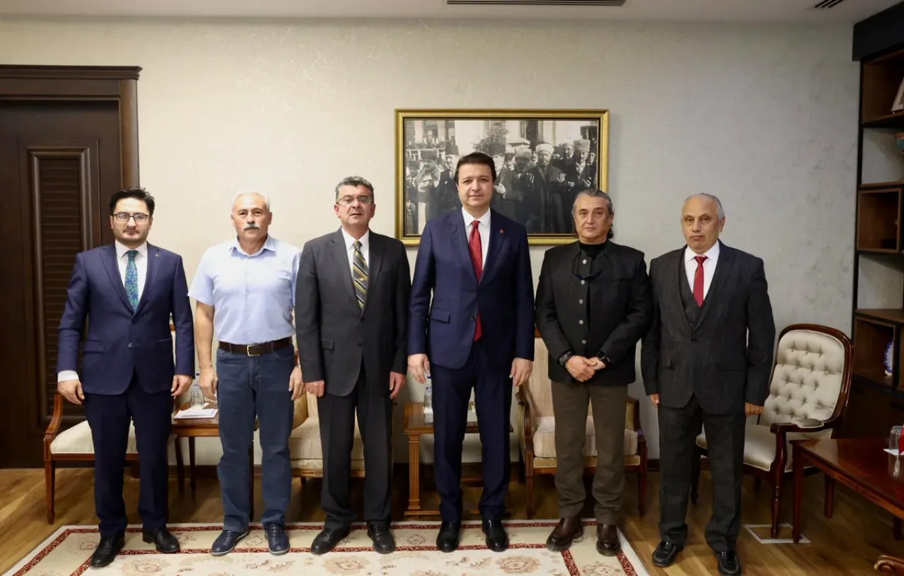 Saadet Partisi Genel Başkanı Mahmut Arıkan, Memur Emeklileri Derneği Yönetimi ile Görüştü Saadet Partisi Genel Başkanı Mahmut Arıkan, Memur Emeklileri Derneği Yönetimi ile Görüştü