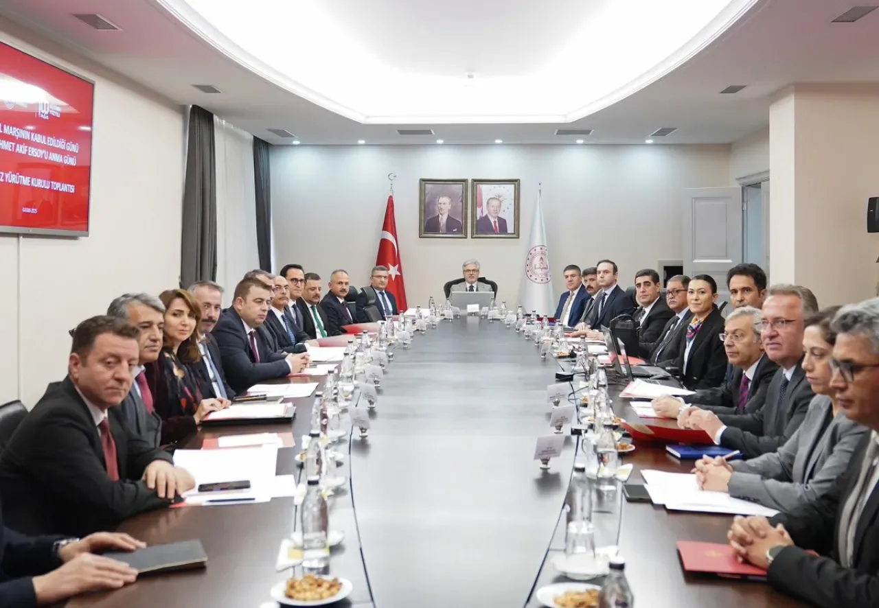 MEB, İstiklal Marşı'nın Kabulü ve Mehmet Akif Ersoy'u Anma Etkinliklerini Planladı MEB, İstiklal Marşı'nın Kabulü ve Mehmet Akif Ersoy'u Anma Etkinliklerini Planladı