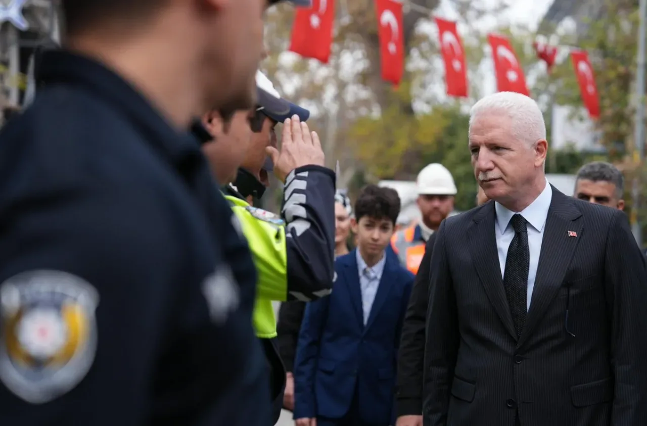 İstanbul Valisi Davut Gül, Beykoz'da Güvenlik Denetimlerinde Bulundu İstanbul Valisi Davut Gül, Beykoz'da Güvenlik Denetimlerinde Bulundu