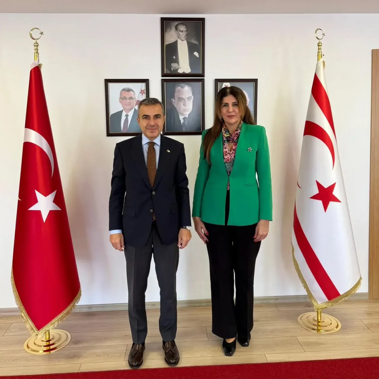 Beyoğlu Kaymakamı Atasoy, KKTC İstanbul Başkonsolosu'na İadei Ziyarette Bulundu Beyoğlu Kaymakamı Atasoy, KKTC İstanbul Başkonsolosu'na İadei Ziyarette Bulundu