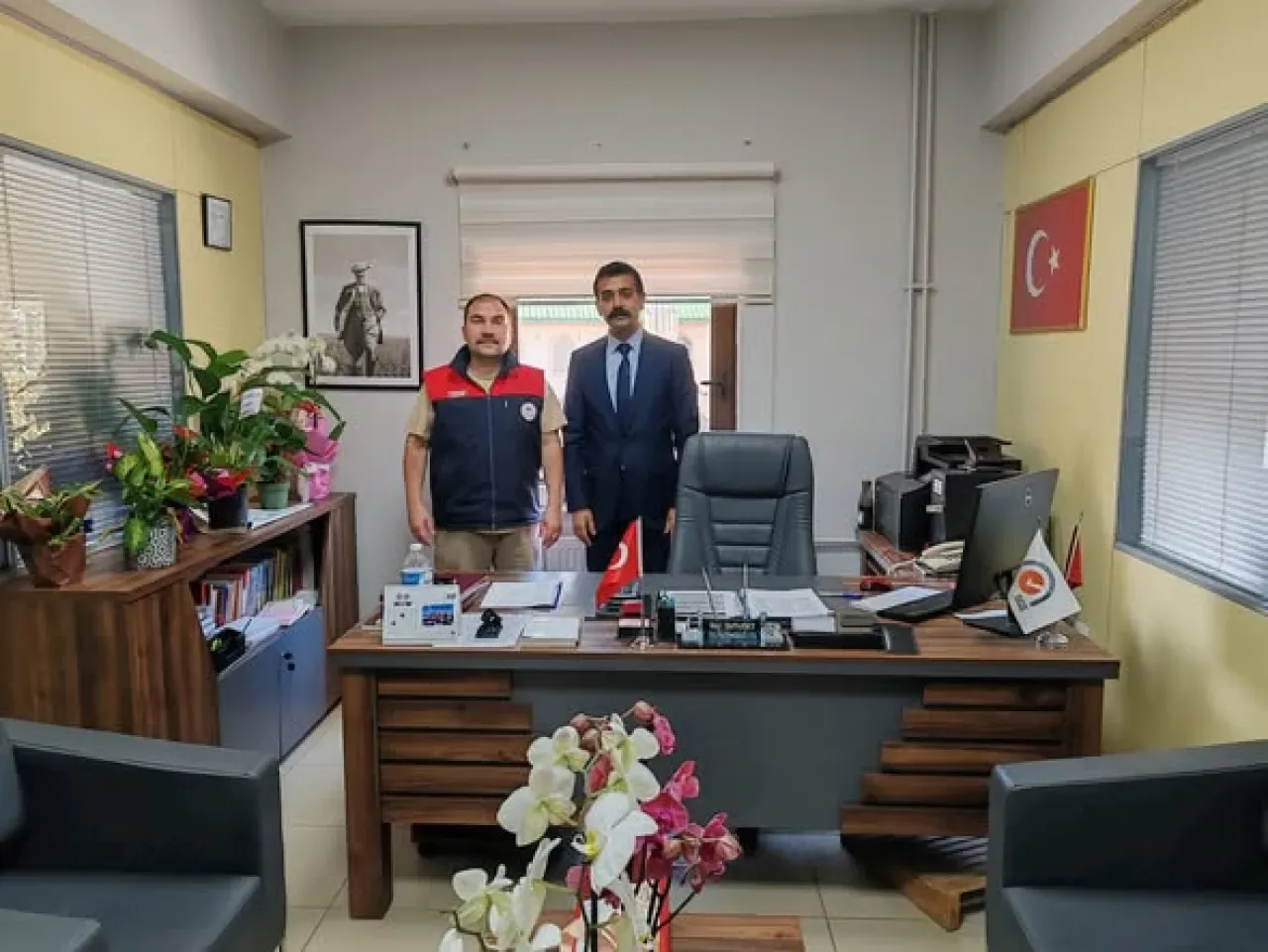 Bursa Kestel Tarım Müdürlüğü'nden Gürsu'daki Yeni Müdüre Hayırlı Olsun Ziyareti Bursa Kestel Tarım Müdürlüğü'nden Gürsu'daki Yeni Müdüre Hayırlı Olsun Ziyareti