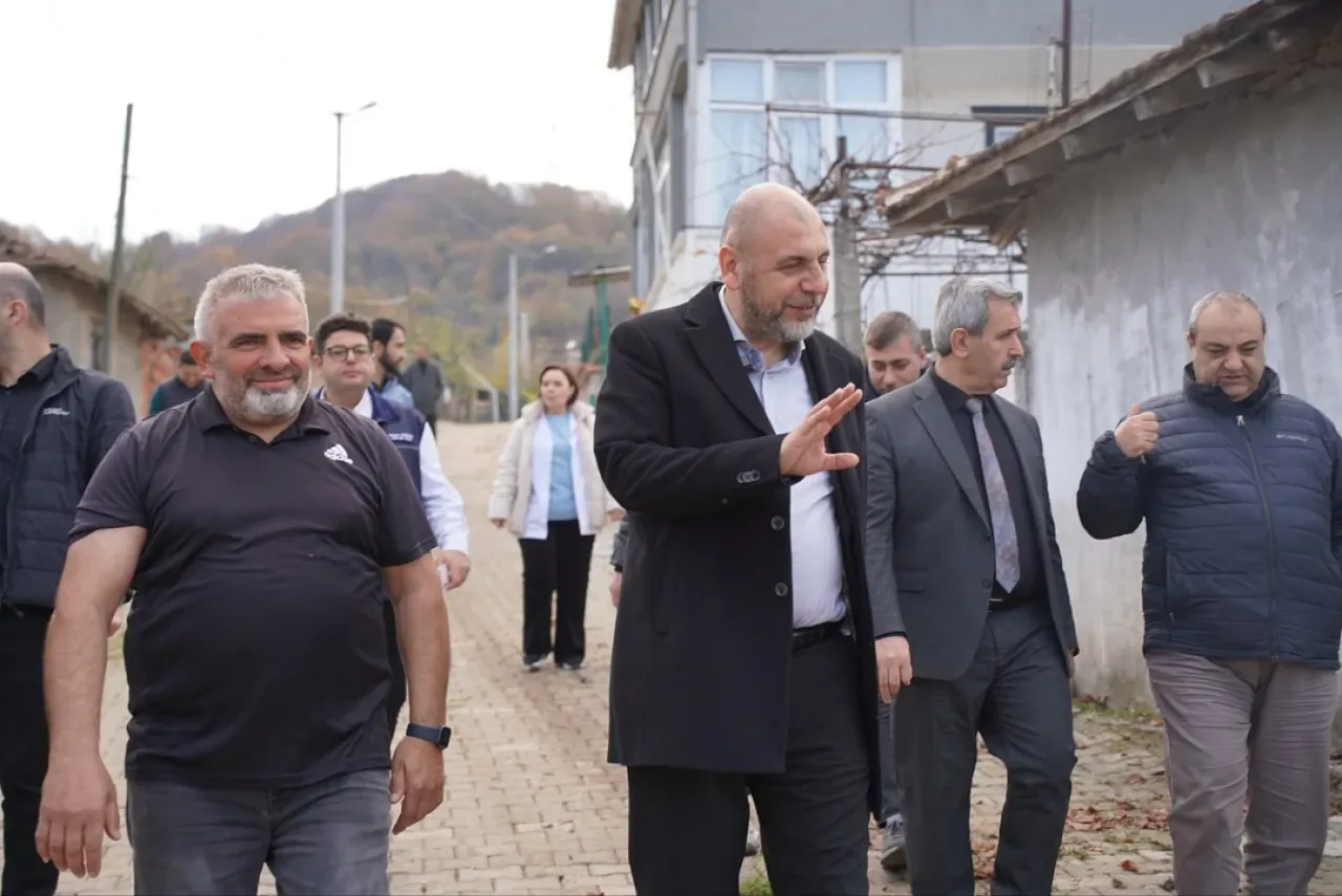 Orhangazi'de Mahalle Mahalle Vatandaşla Kucaklaşma Orhangazi'de Mahalle Mahalle Vatandaşla Kucaklaşma