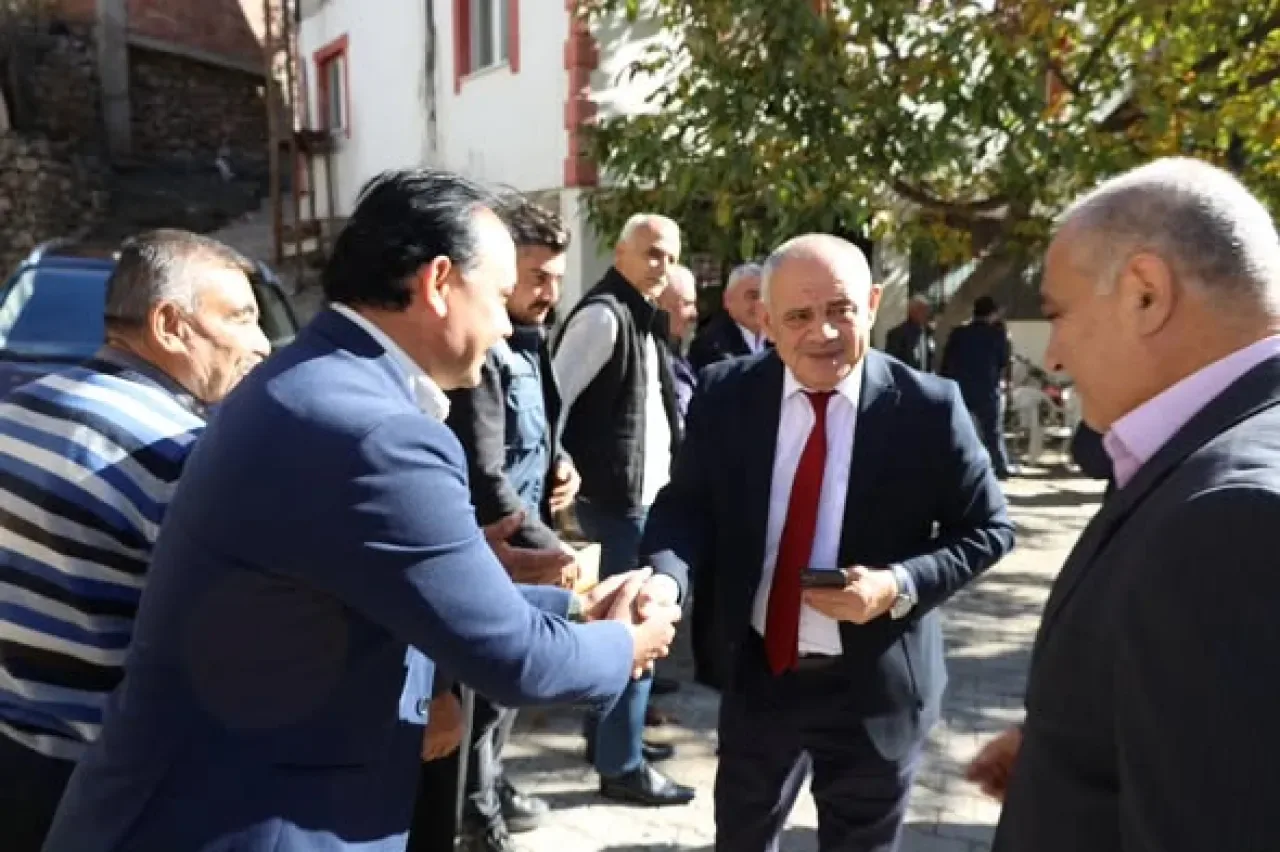 Yahyalı'da Kapuzbaşı Mahallesi'nde Halk Buluşması Düzenlendi Yahyalı'da Kapuzbaşı Mahallesi'nde Halk Buluşması Düzenlendi