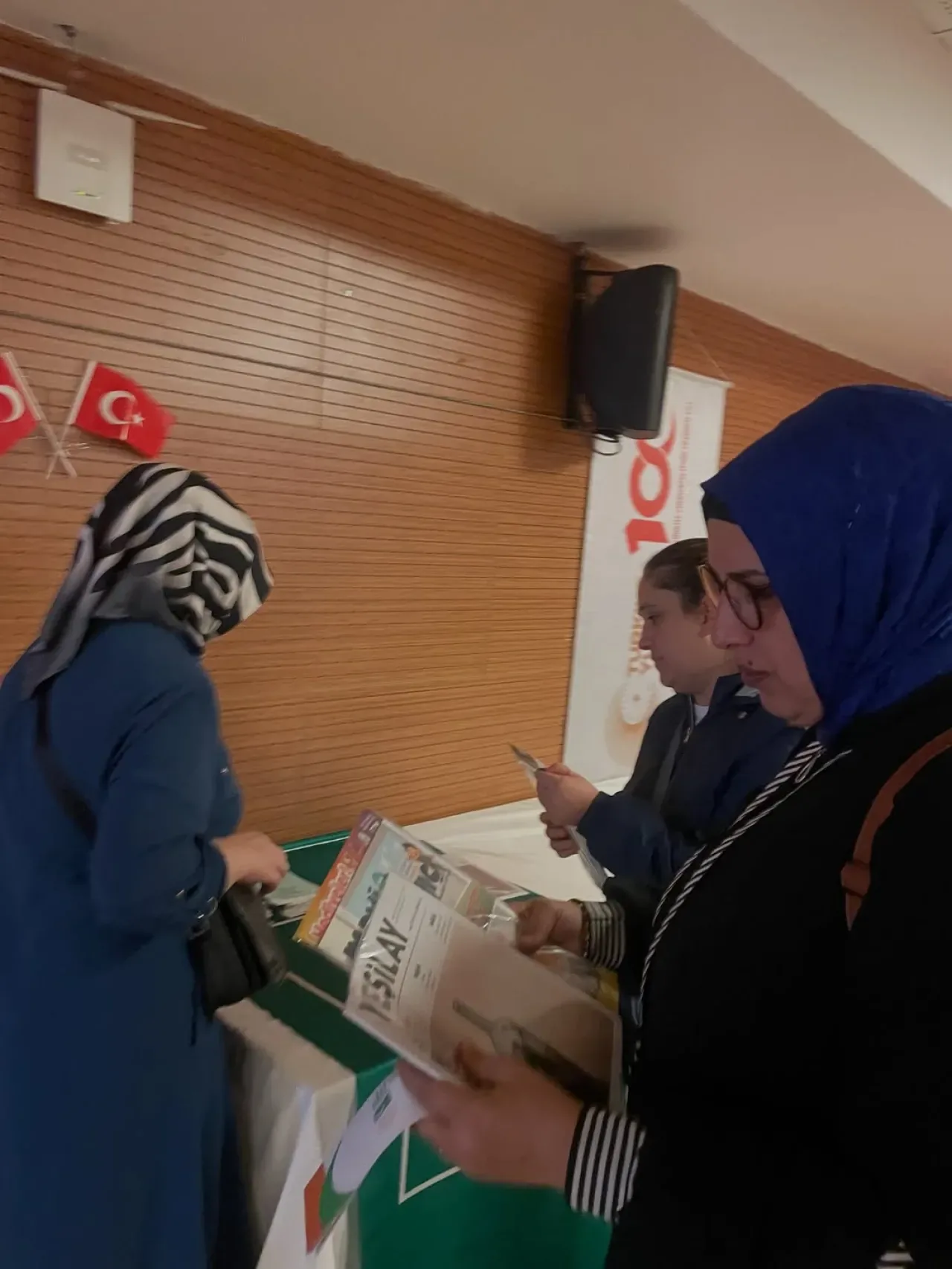 Yeşilay Eğitimde Farkındalık İçin Alibeyköy Ortaokulu'ndaydı Yeşilay Eğitimde Farkındalık İçin Alibeyköy Ortaokulu'ndaydı