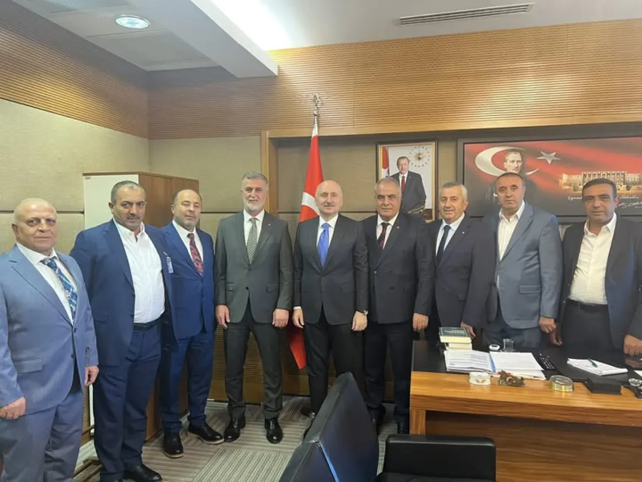 Ankara Özel Halk Otobüsçüler Odası, TBMM Komisyon Başkanı'nı Ziyaret Etti Ankara Özel Halk Otobüsçüler Odası, TBMM Komisyon Başkanı'nı Ziyaret Etti