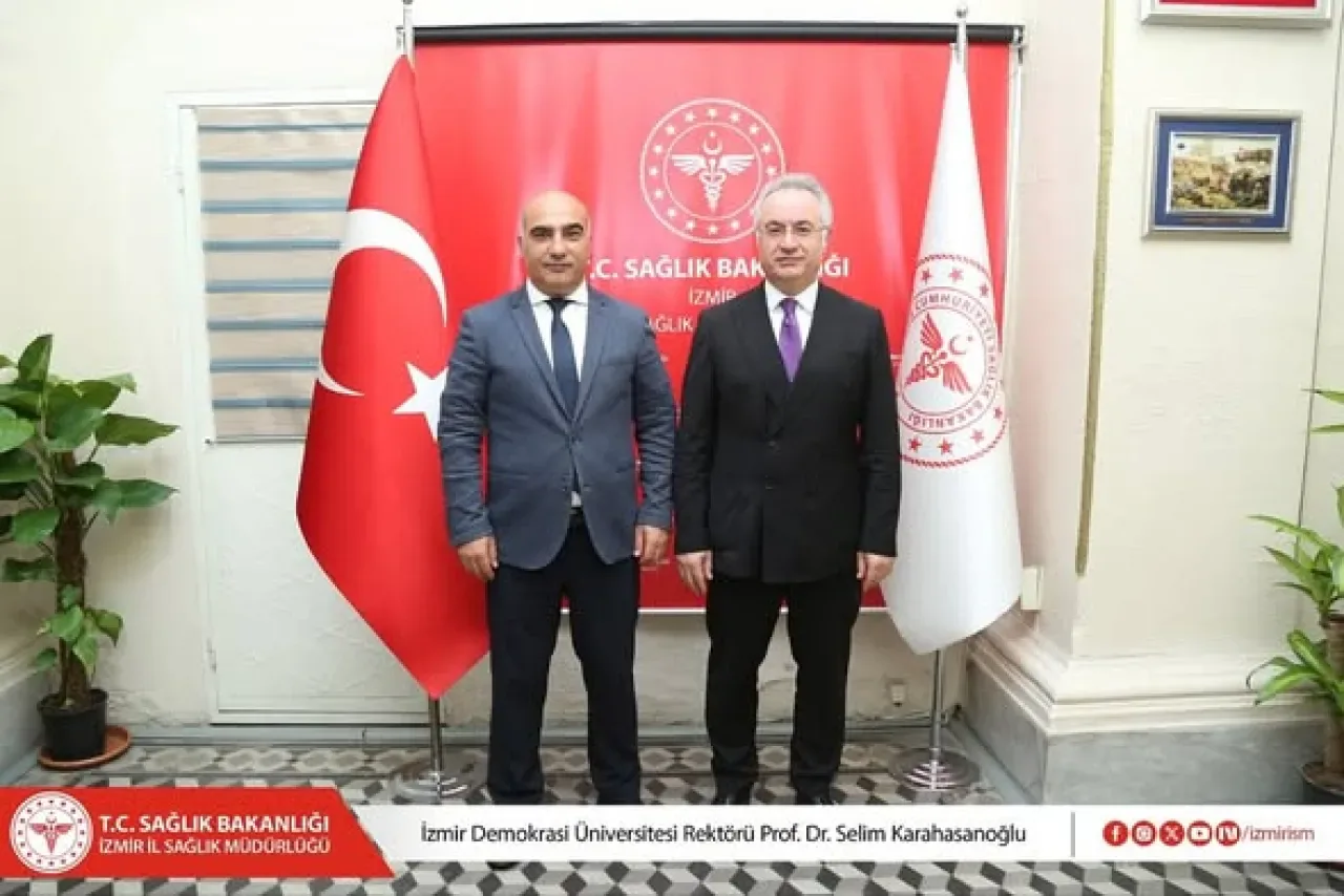 İzmir Demokrasi Üniversitesi Rektörü, İl Sağlık Müdürlüğü'nü Ziyaret Etti İzmir Demokrasi Üniversitesi Rektörü, İl Sağlık Müdürlüğü'nü Ziyaret Etti