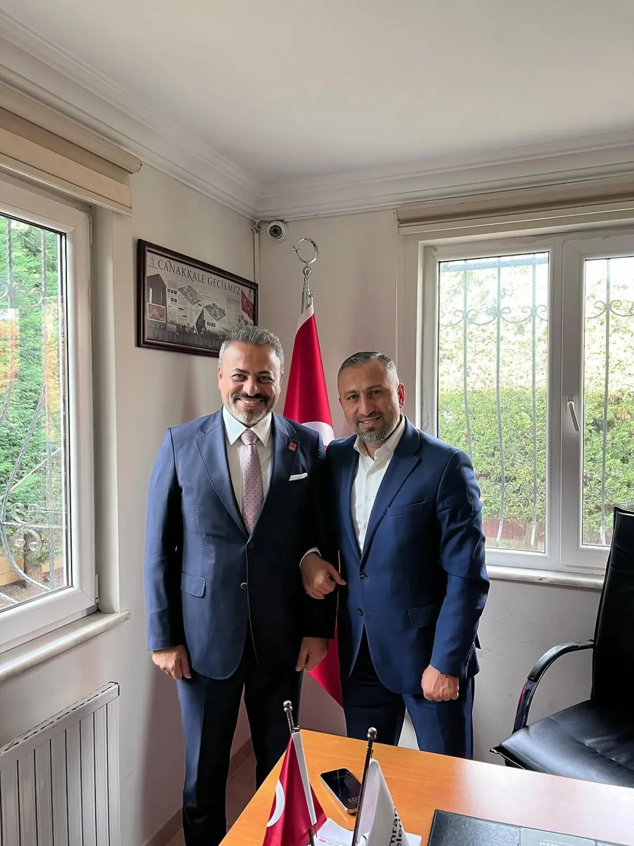 CHP Ümraniye İlçe Başkanlığı, Madenler Mahallesi Muhtarı ile Görüş Alışverişinde Bulundu CHP Ümraniye İlçe Başkanlığı, Madenler Mahallesi Muhtarı ile Görüş Alışverişinde Bulundu
