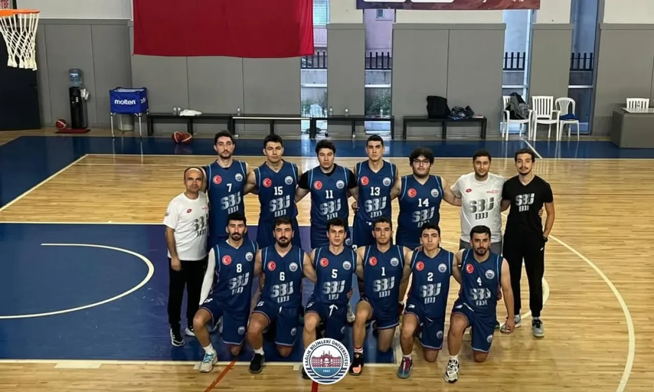 Sağlık Bilimleri Üniversitesi Basketbol Takımı THK Üniversitesi'ni Mağlup Etti Sağlık Bilimleri Üniversitesi Basketbol Takımı THK Üniversitesi'ni Mağlup Etti
