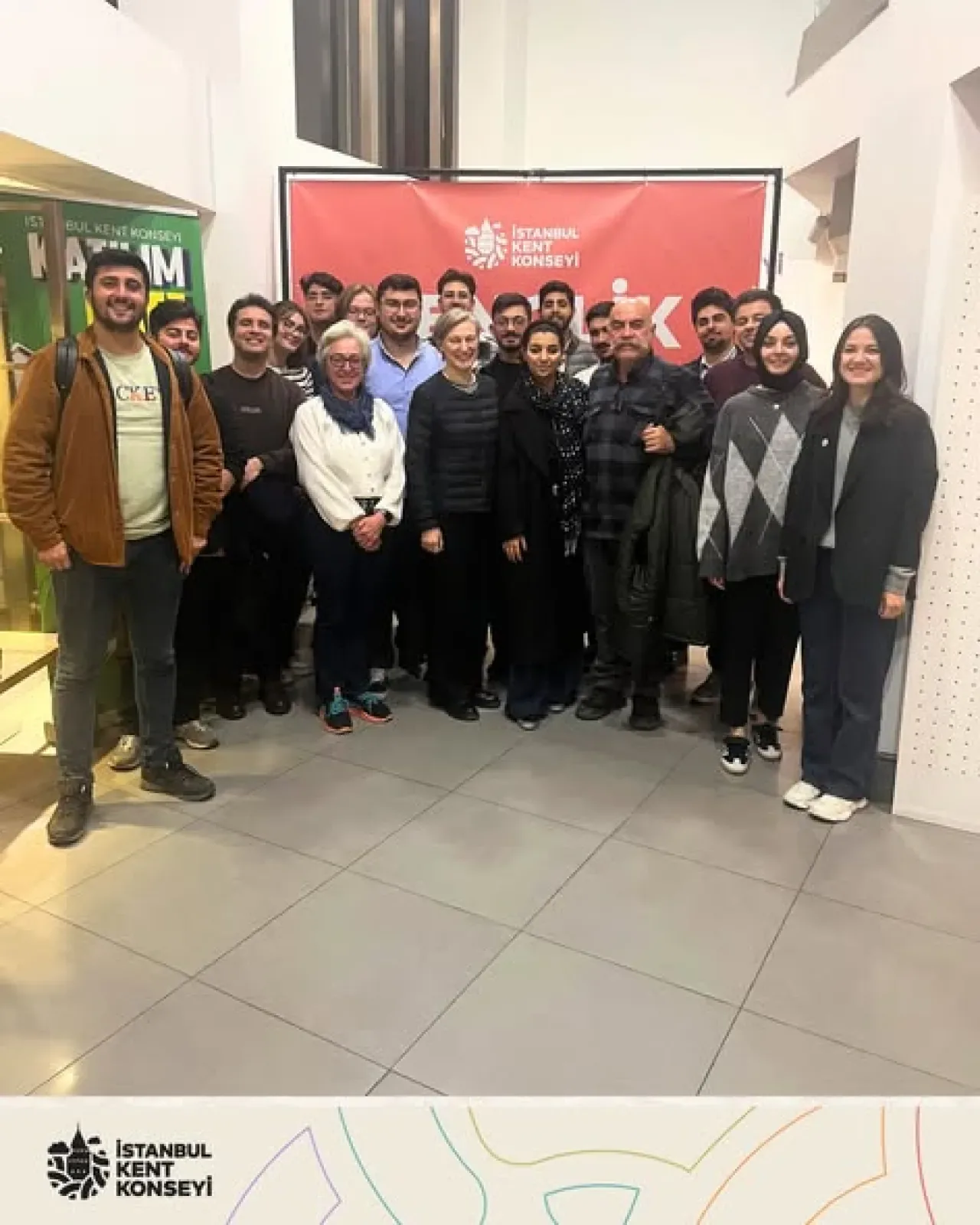 İstanbul Kent Konseyi Gençlik Meclisi, Gençlik Politikalarını Masaya Yatırdı İstanbul Kent Konseyi Gençlik Meclisi, Gençlik Politikalarını Masaya Yatırdı