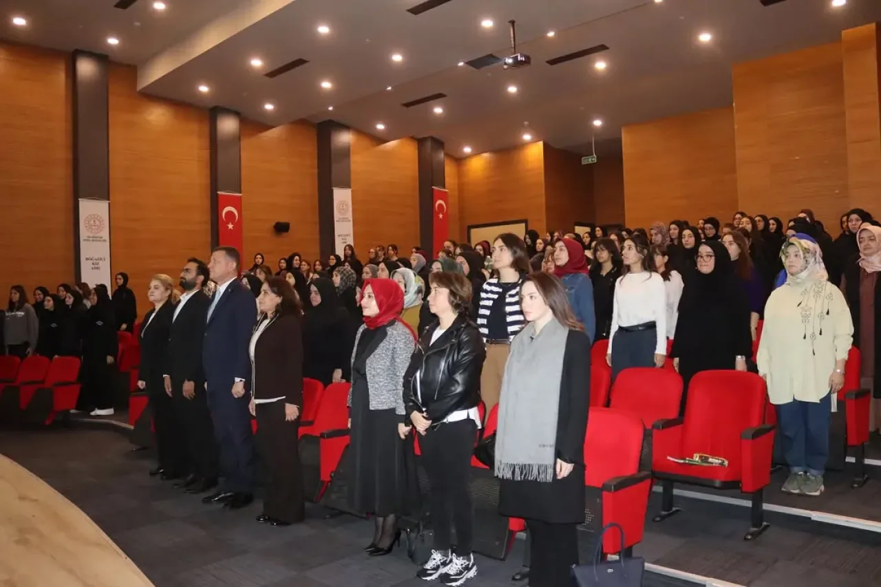 Beykoz'da "Geç Kalma Hayatta Kal" Projesi İle Kanser Farkındalığı Beykoz'da "Geç Kalma Hayatta Kal" Projesi İle Kanser Farkındalığı