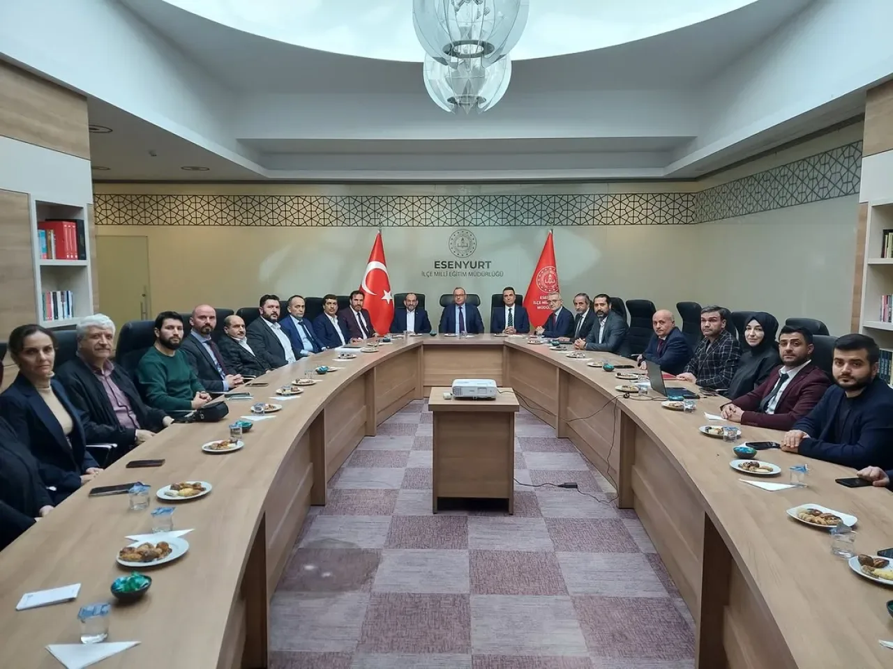 Esenyurt'ta Eğitime Destek Platformu Kasım Ayı Koordinasyon Toplantısı Gerçekleştirildi Esenyurt'ta Eğitime Destek Platformu Kasım Ayı Koordinasyon Toplantısı Gerçekleştirildi