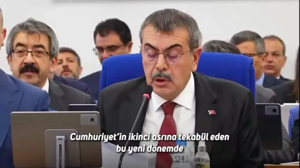 Milli Eğitim Bakanı Tekin, Esenyurt'ta "Köklerden Geleceğe" Eğitim Vizyonunu Açıkladı Milli Eğitim Bakanı Tekin, Esenyurt'ta "Köklerden Geleceğe" Eğitim Vizyonunu Açıkladı