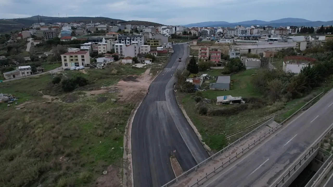 Bandırma'da Alt Yapı ve Park Çalışmaları Hız Kesmiyor Bandırma'da Alt Yapı ve Park Çalışmaları Hız Kesmiyor