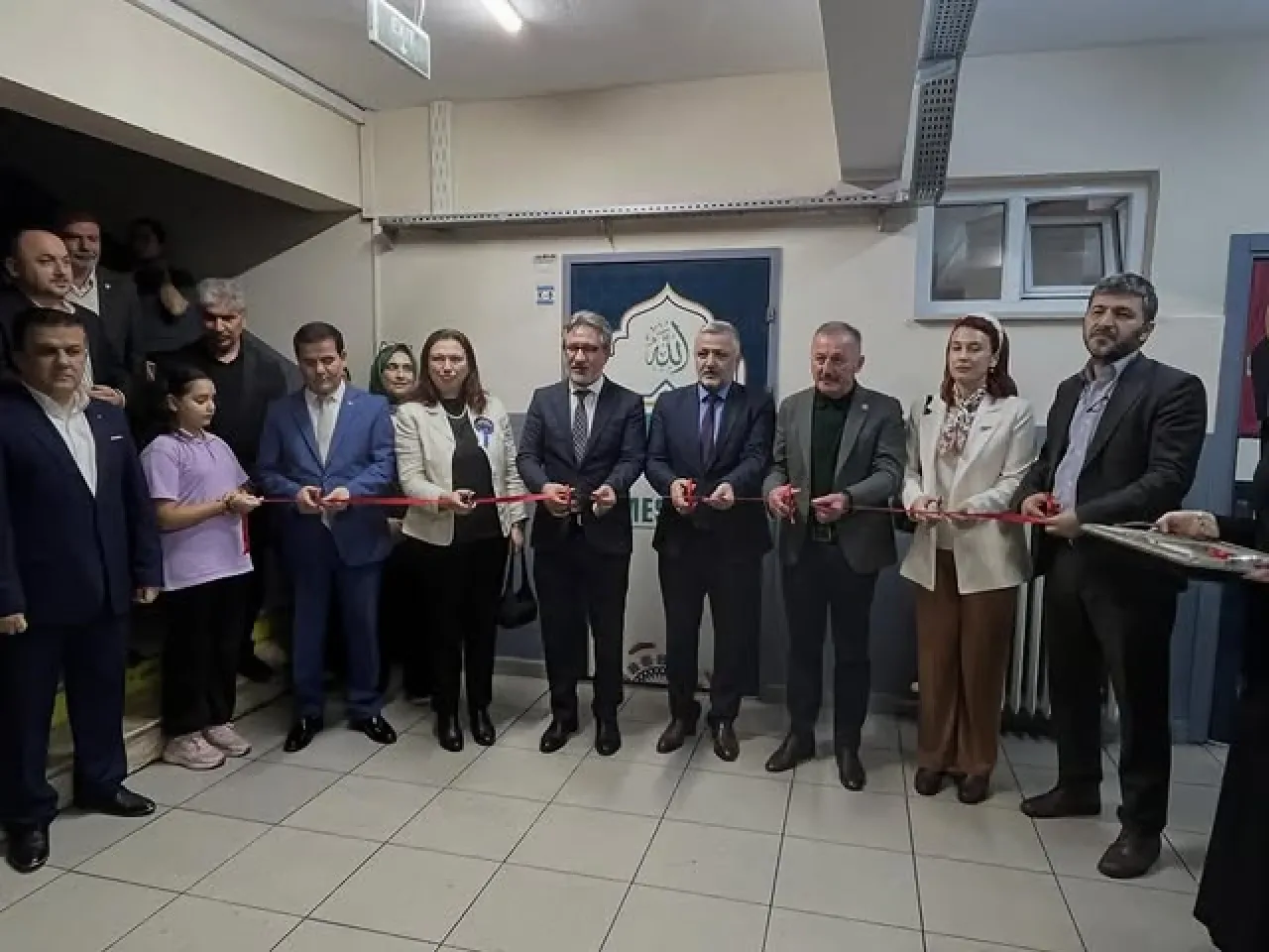 Fatih'te 34 Okula Yeni Mescit Açılışı Yapıldı Fatih'te 34 Okula Yeni Mescit Açılışı Yapıldı