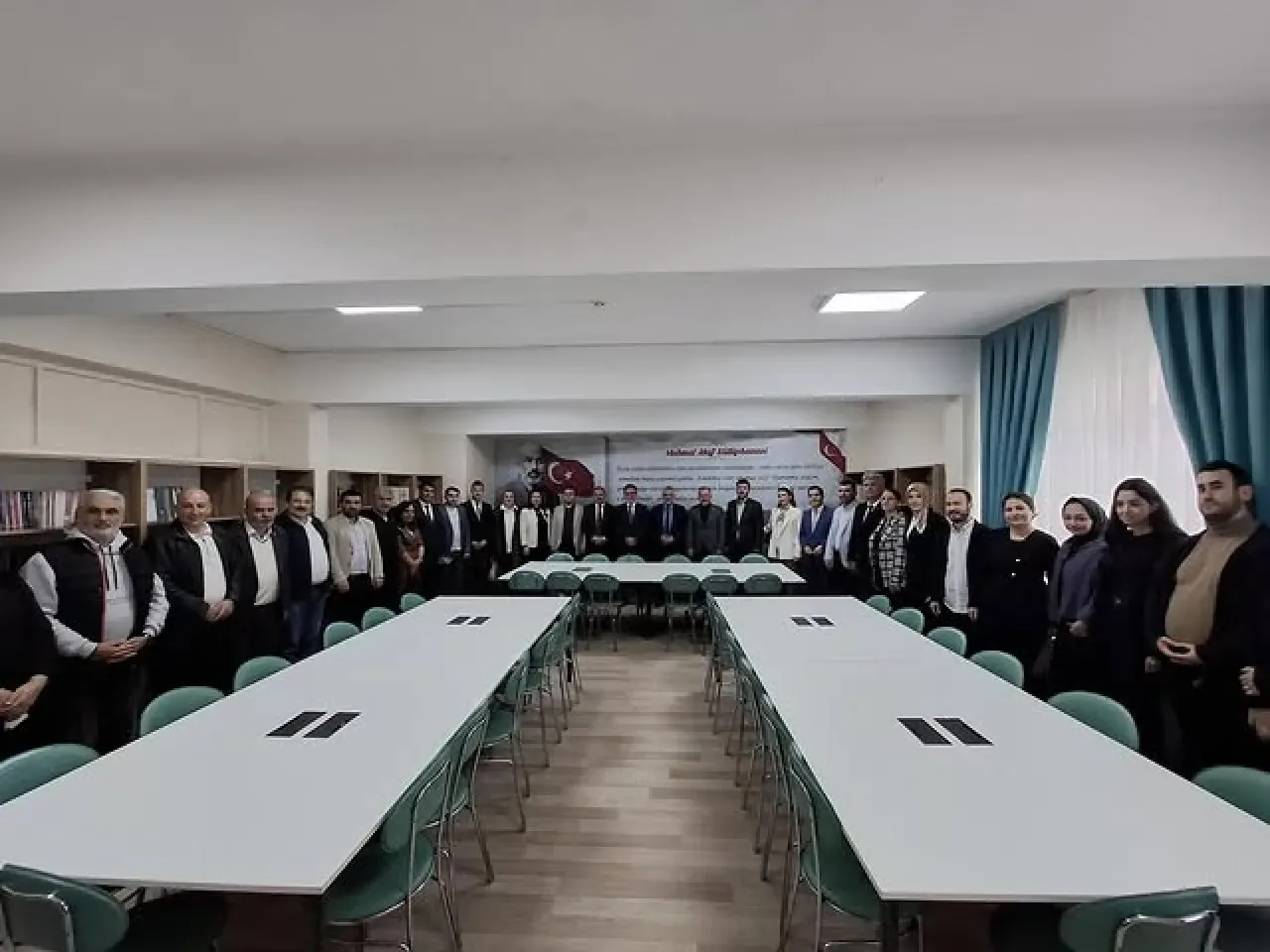 Fatih'te 34 Okula Kütüphane Kazandırıldı Fatih'te 34 Okula Kütüphane Kazandırıldı