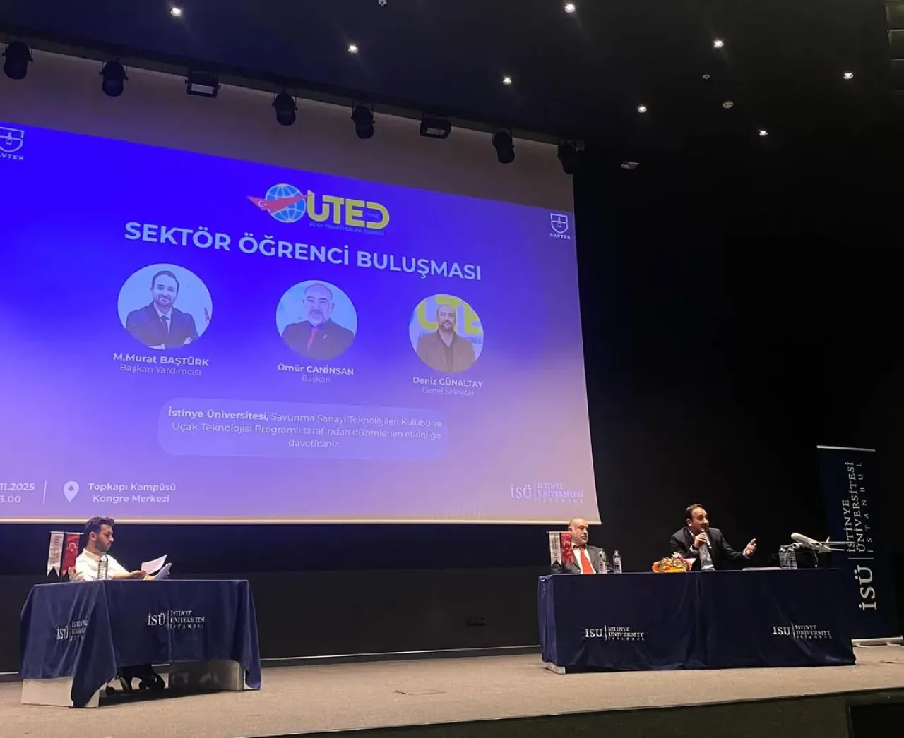 İSÜ'de Öğrenci ve Sektör Profesyonelleri Uçak Teknolojisi Alanında Buluştu İSÜ'de Öğrenci ve Sektör Profesyonelleri Uçak Teknolojisi Alanında Buluştu